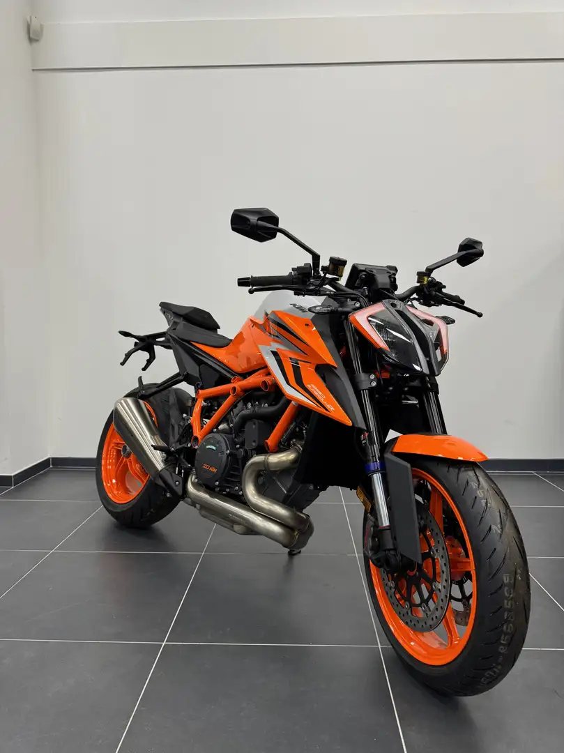 KTM 1290 Super Duke R - 1