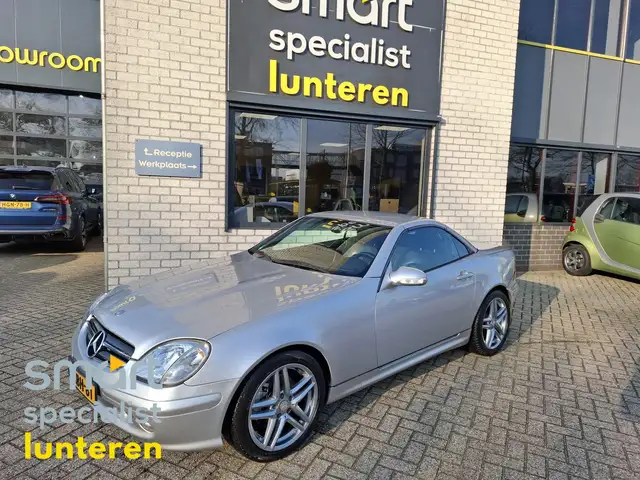 Mercedes-Benz SLK 320