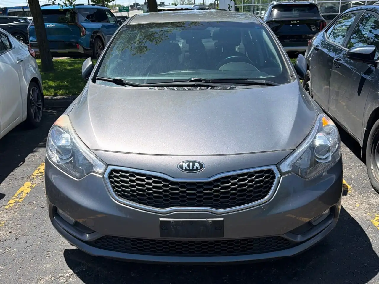 Kia Forte снимка Kia Forte