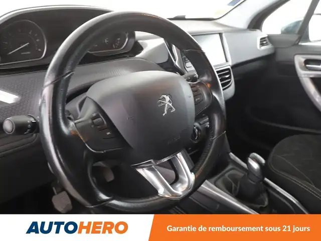 Peugeot 2008 view 11