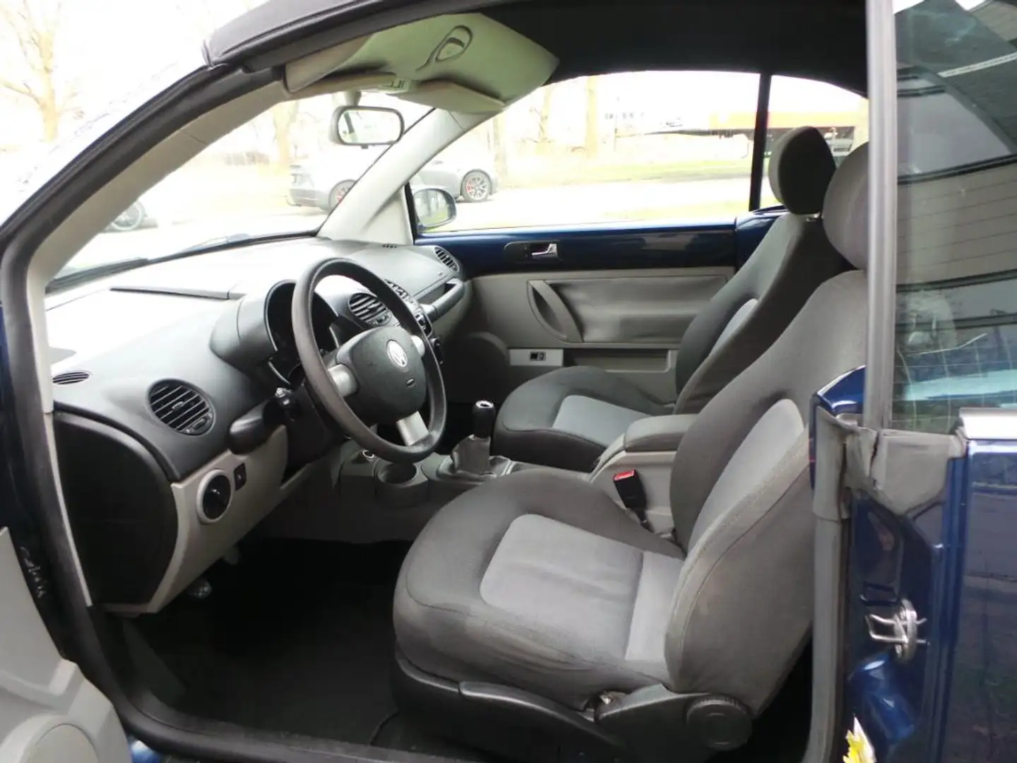 Volkswagen New Beetle Cabriolet 1.6 Turijn Comfort ( INRUIL MOGELIJK ) Bleu - 2