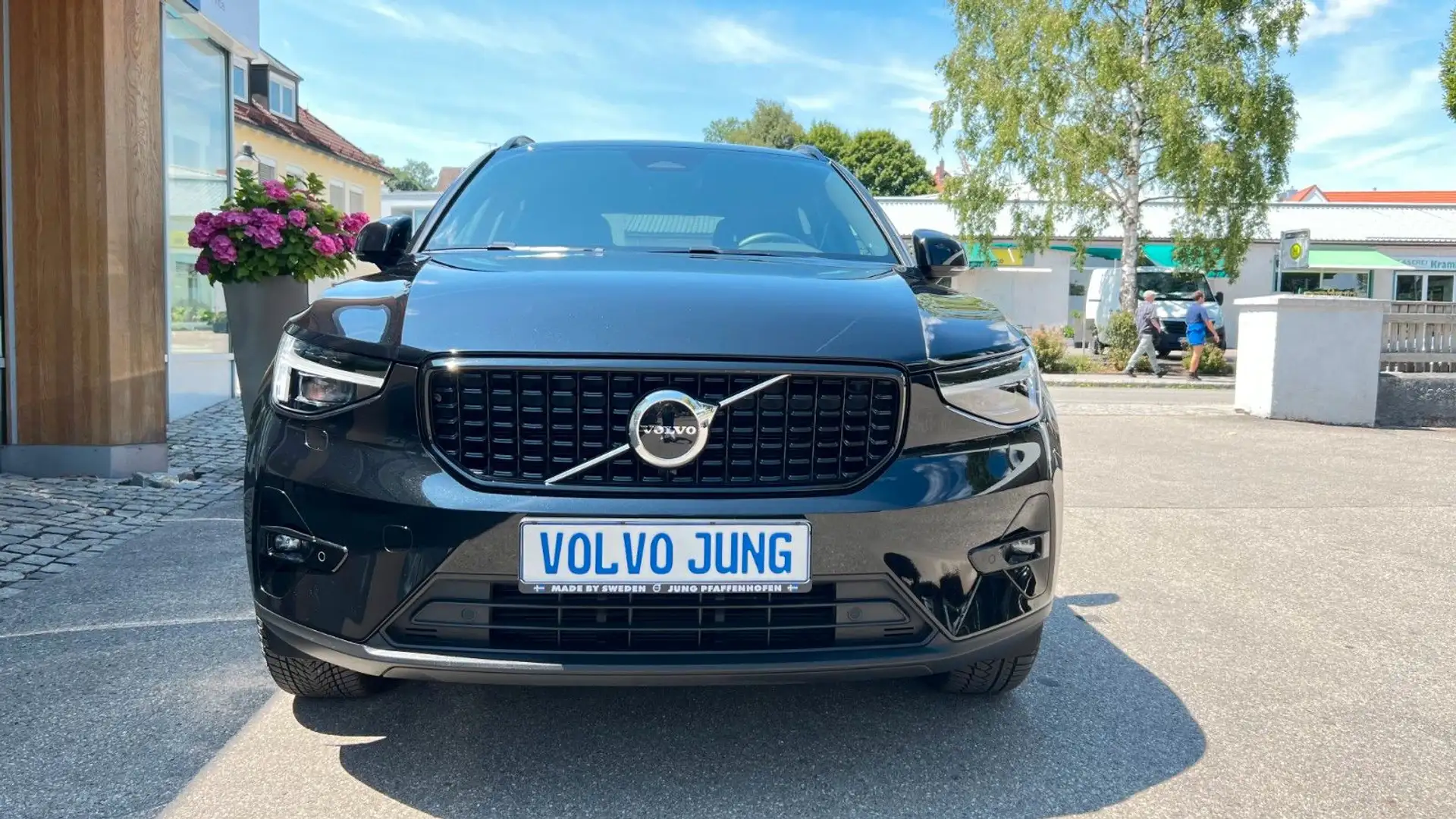 Volvo XC40 B4 Plus Dark/Licht-Fahrerassistenz-Paket Schwarz - 1
