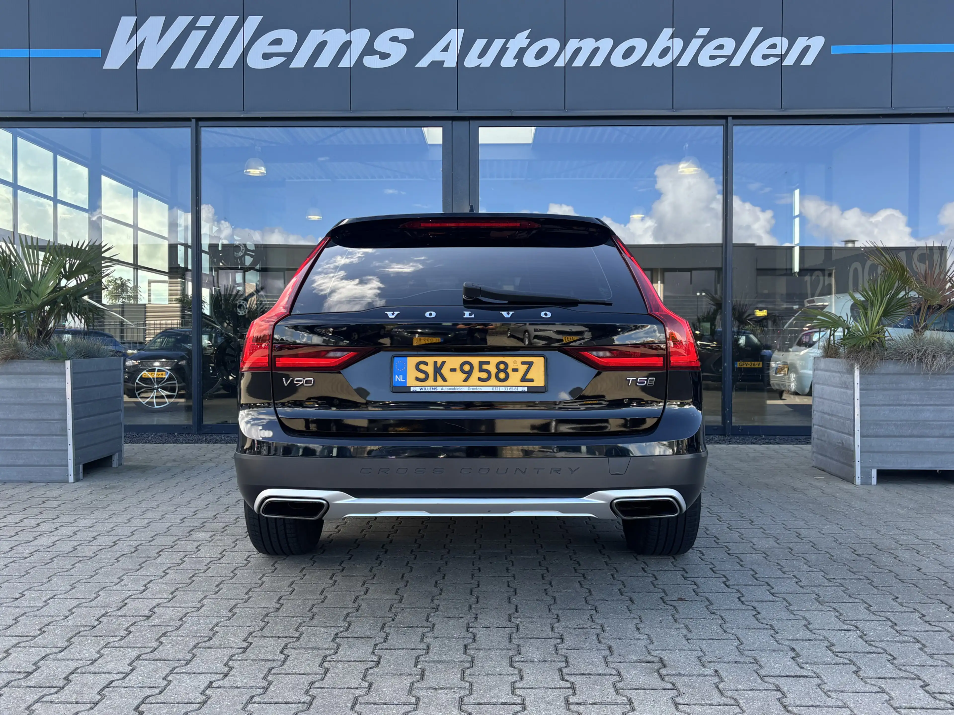 Volvo V90 Cross Country 2.0 T5 90th Anniversary Edition — photo 5
