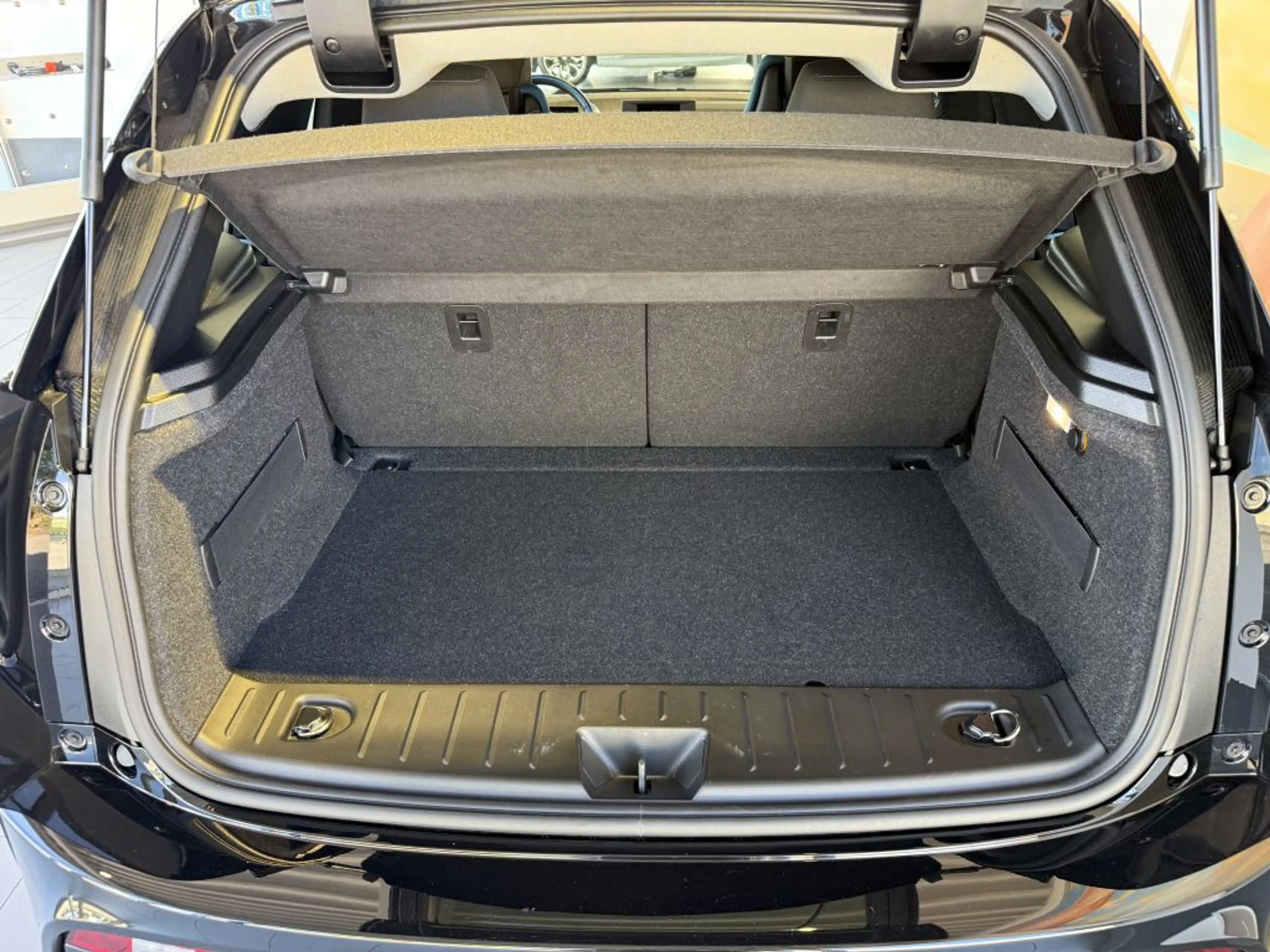 BMW i3 i3s 120 Ah Sportpaket+AC/DC+20*+HARM+NAVI+DAB+ — photo 15