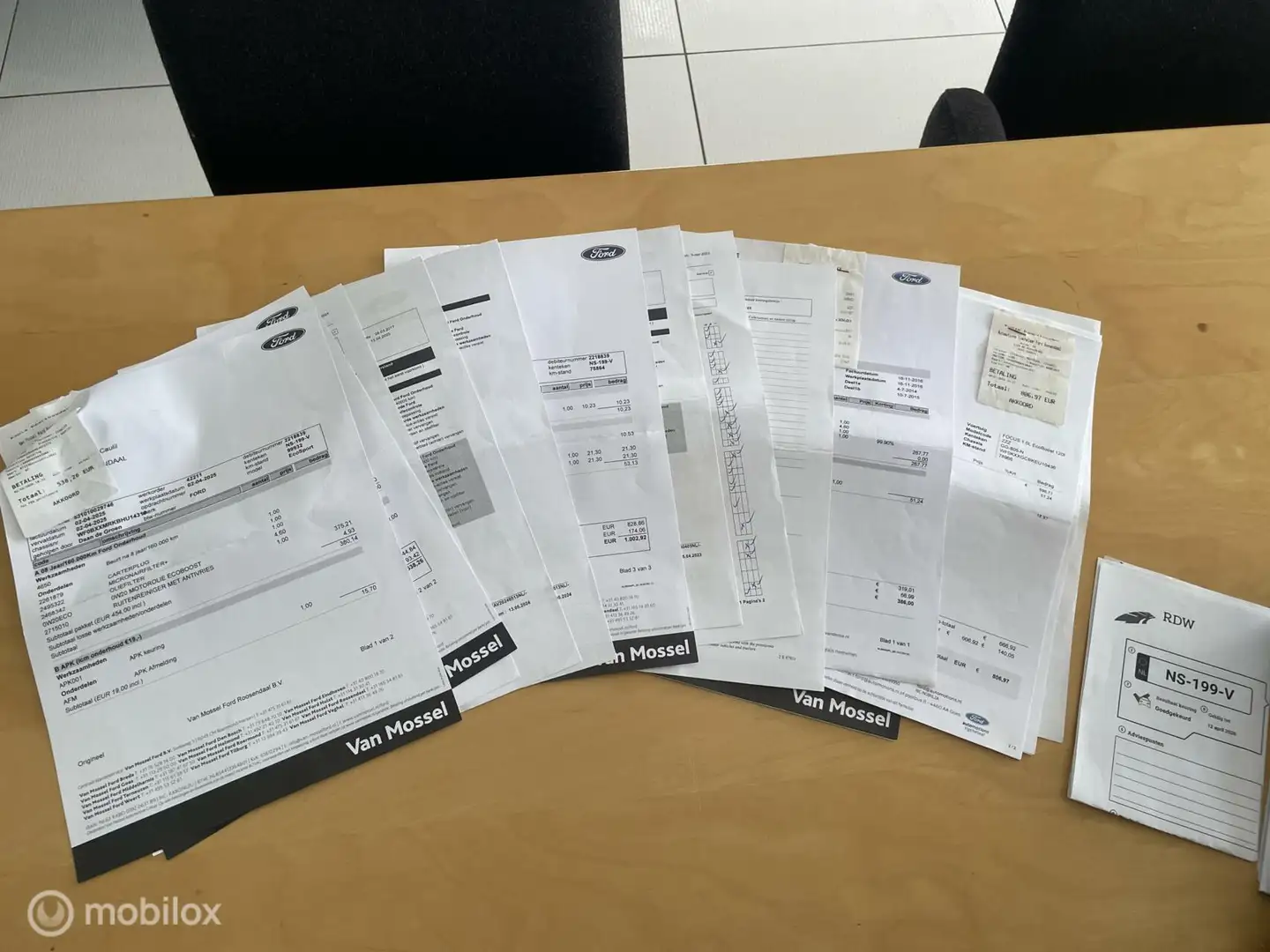 Ford EcoSport 1.0 125pk Titanium Dealer onderhouden Gris - 2