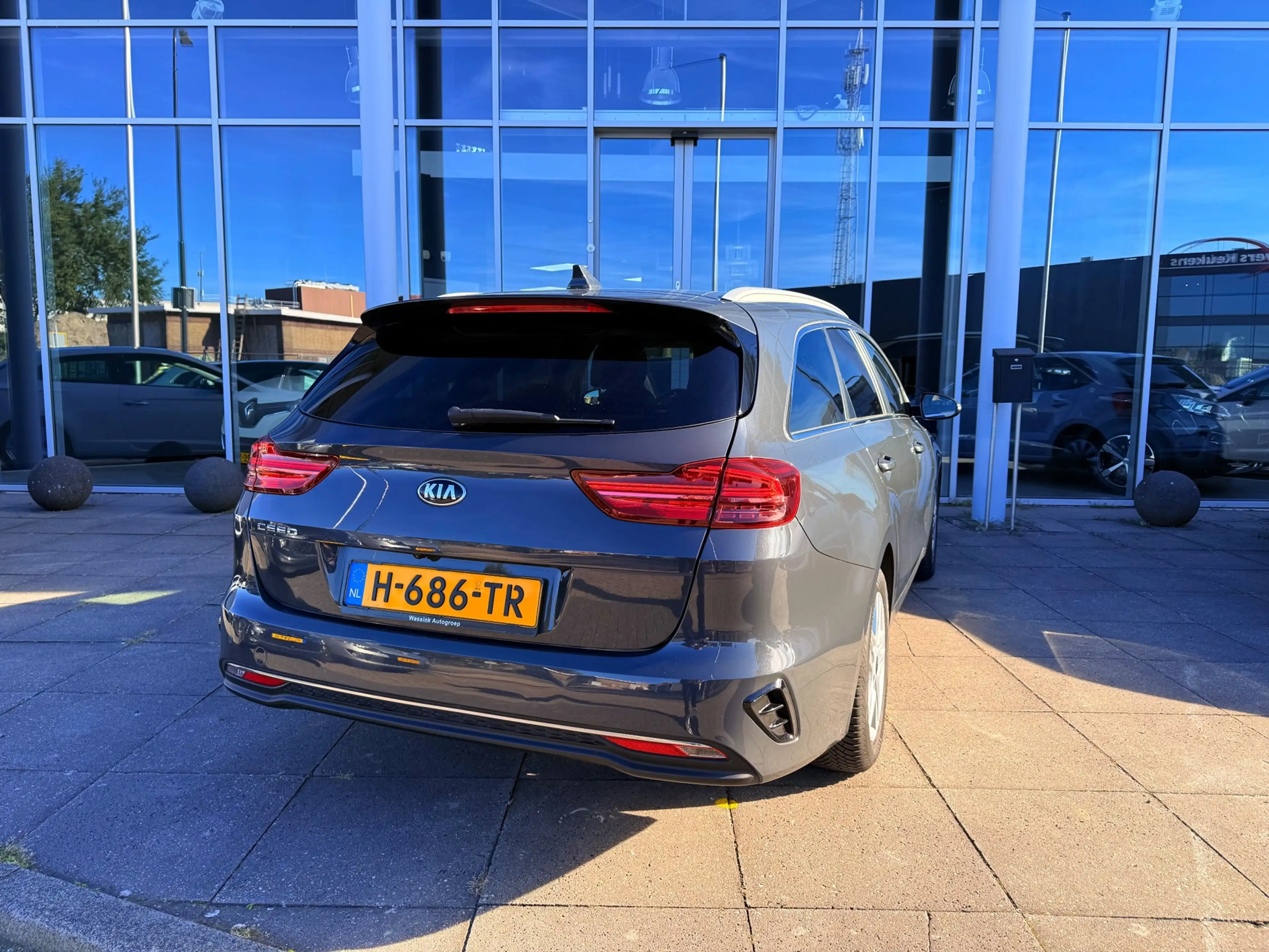 Kia Ceed SW / cee'd SW Sportswagon 1.0 T-GDi DynamicPlusLine|vol|1eig|CAR — photo 3