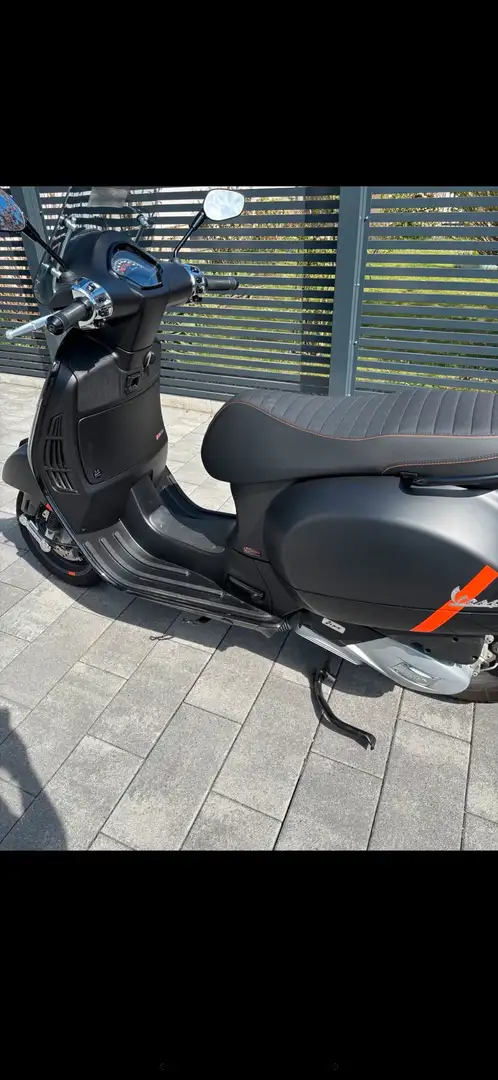 Vespa GTS Super Sport 125 Vespa GTS Supersport Zwart - 2
