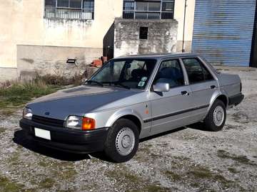 Orion 1.4 Ghia 75cv 5m