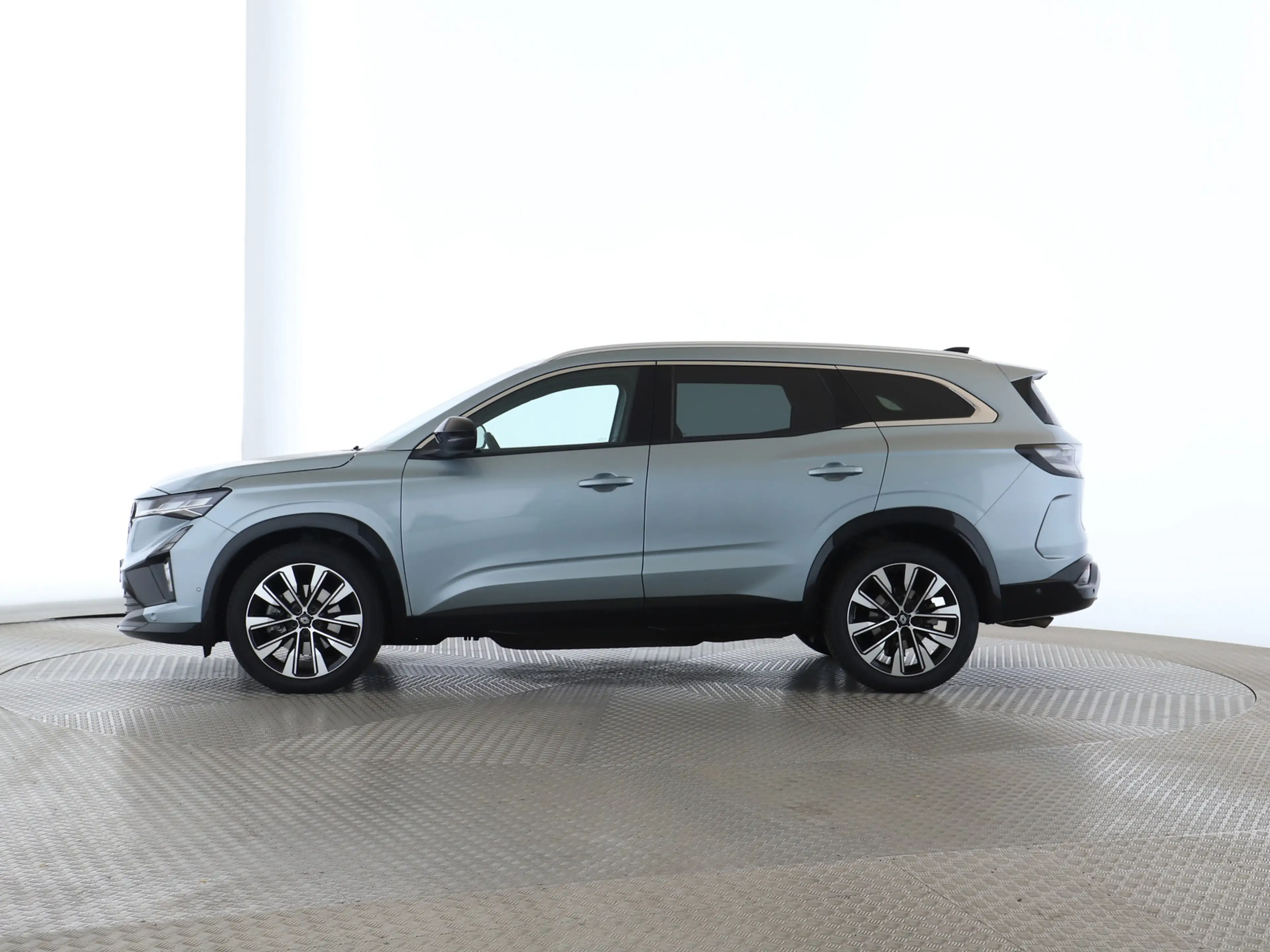 Renault Espace 6 Techno Full Hybrid E-Tech 200 7- Sitzer — photo 2
