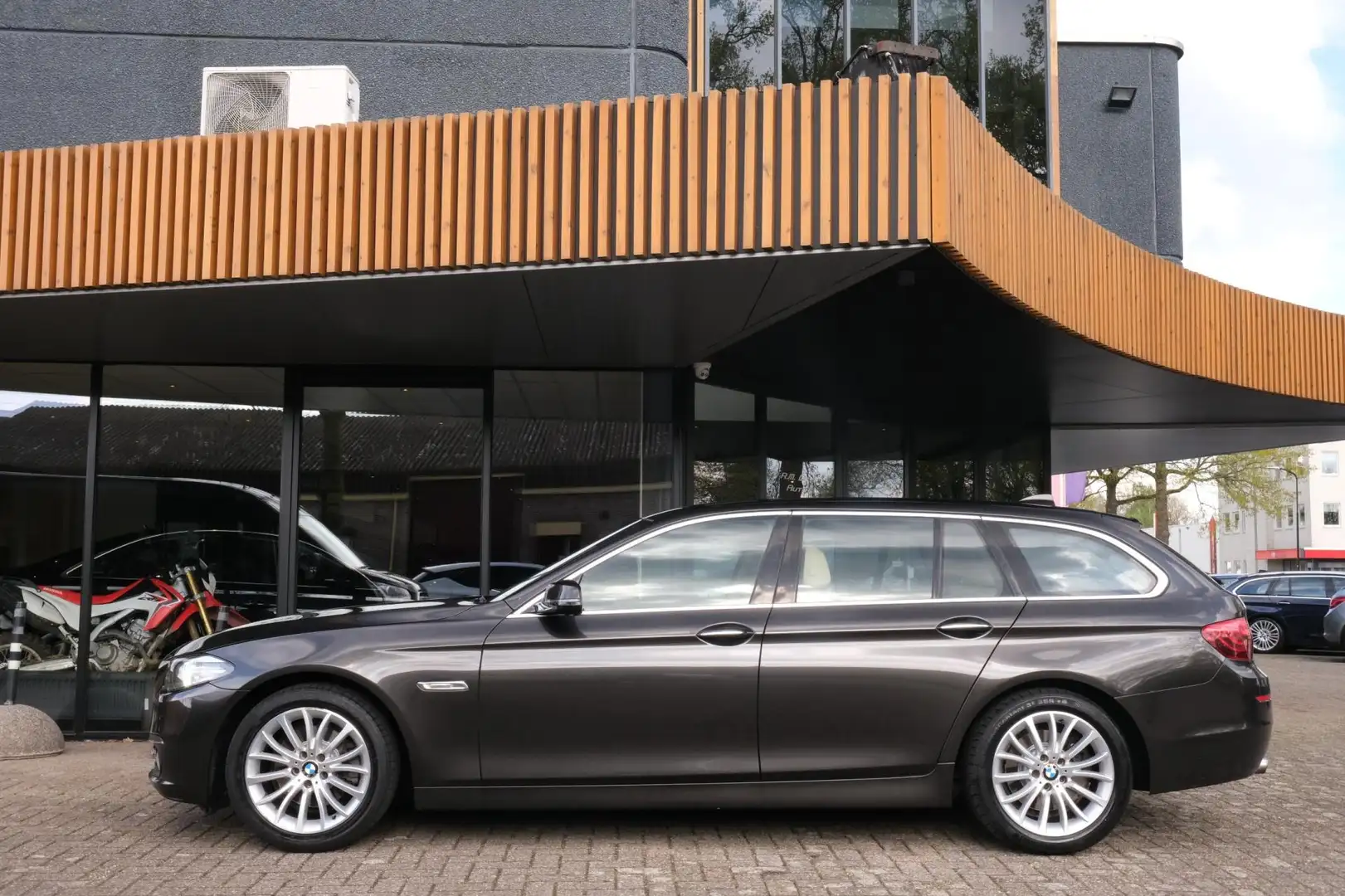 BMW 520 5-serie Touring 520i Luxury Edition/Goed onderhoud Marrone - 2