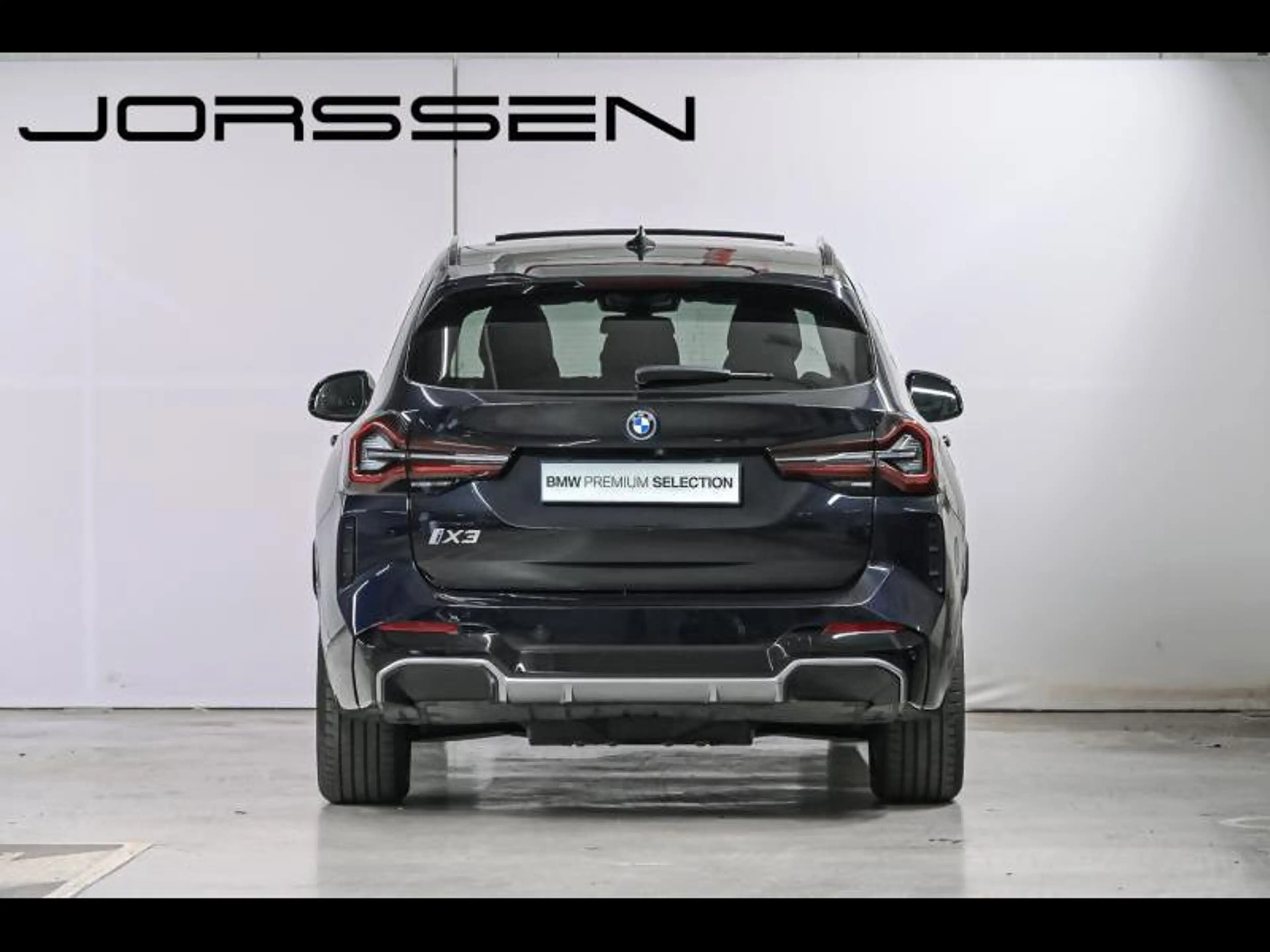 BMW iX3 Inspiring — photo 5
