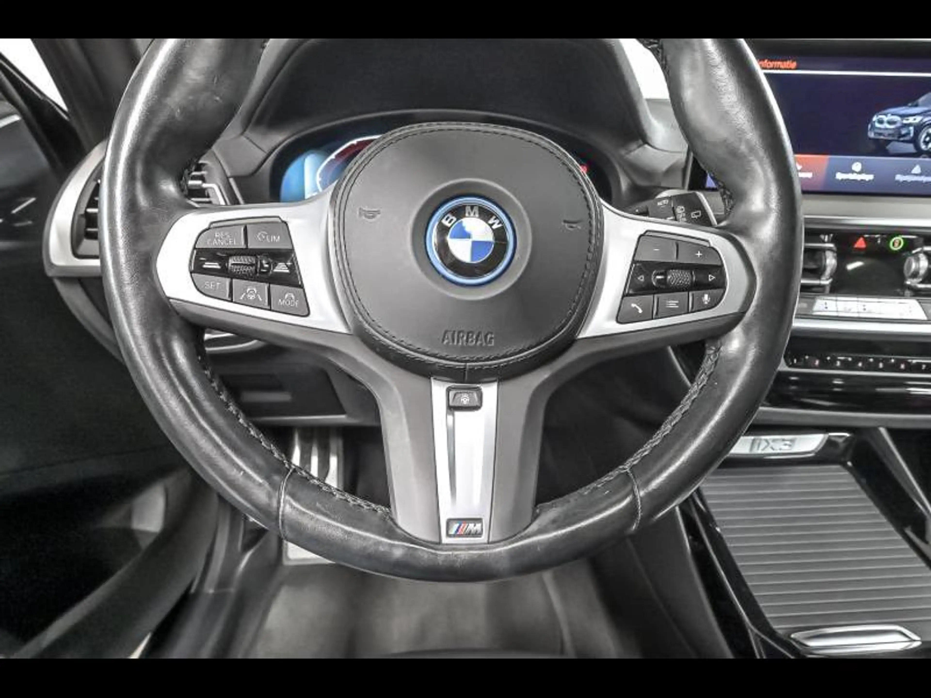 BMW iX3 Inspiring — photo 9