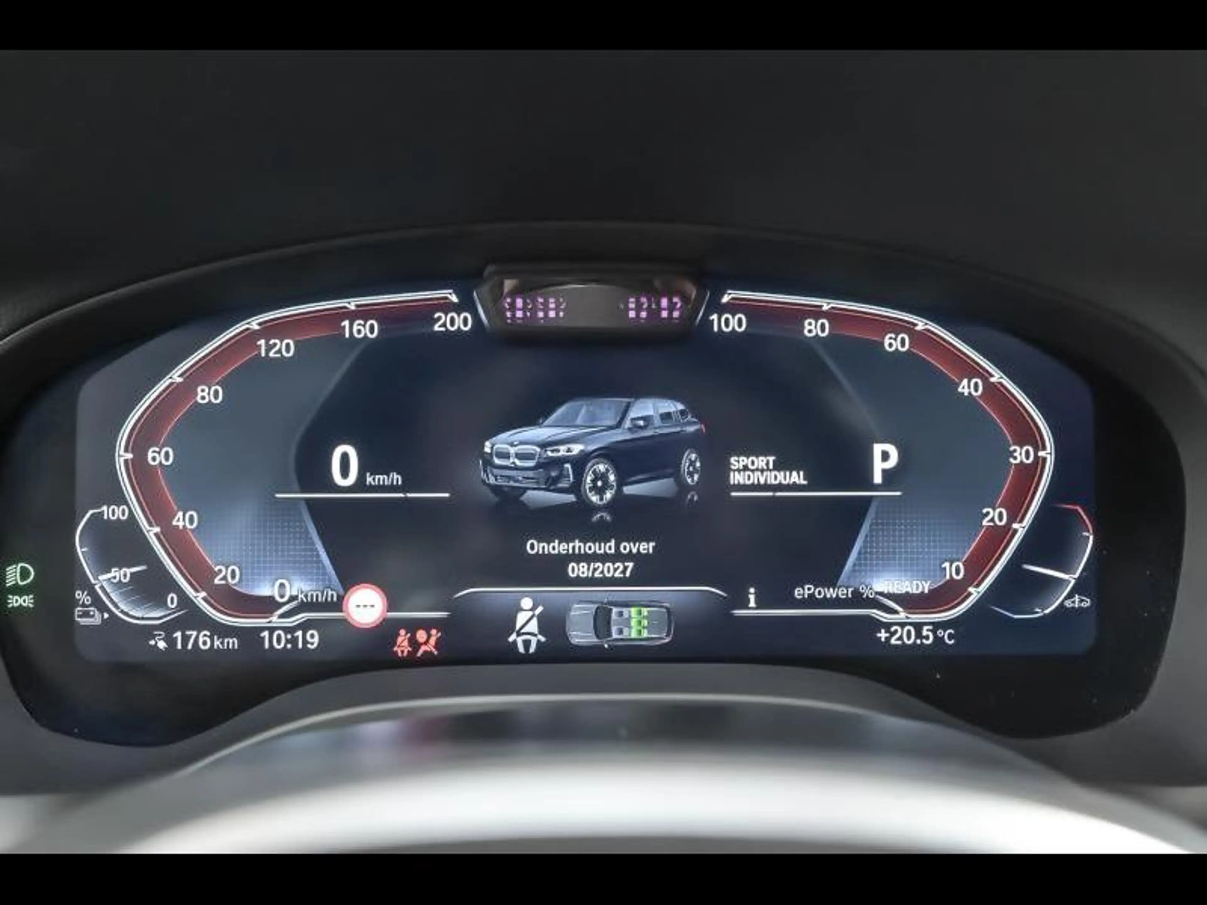 BMW iX3 Inspiring — photo 10