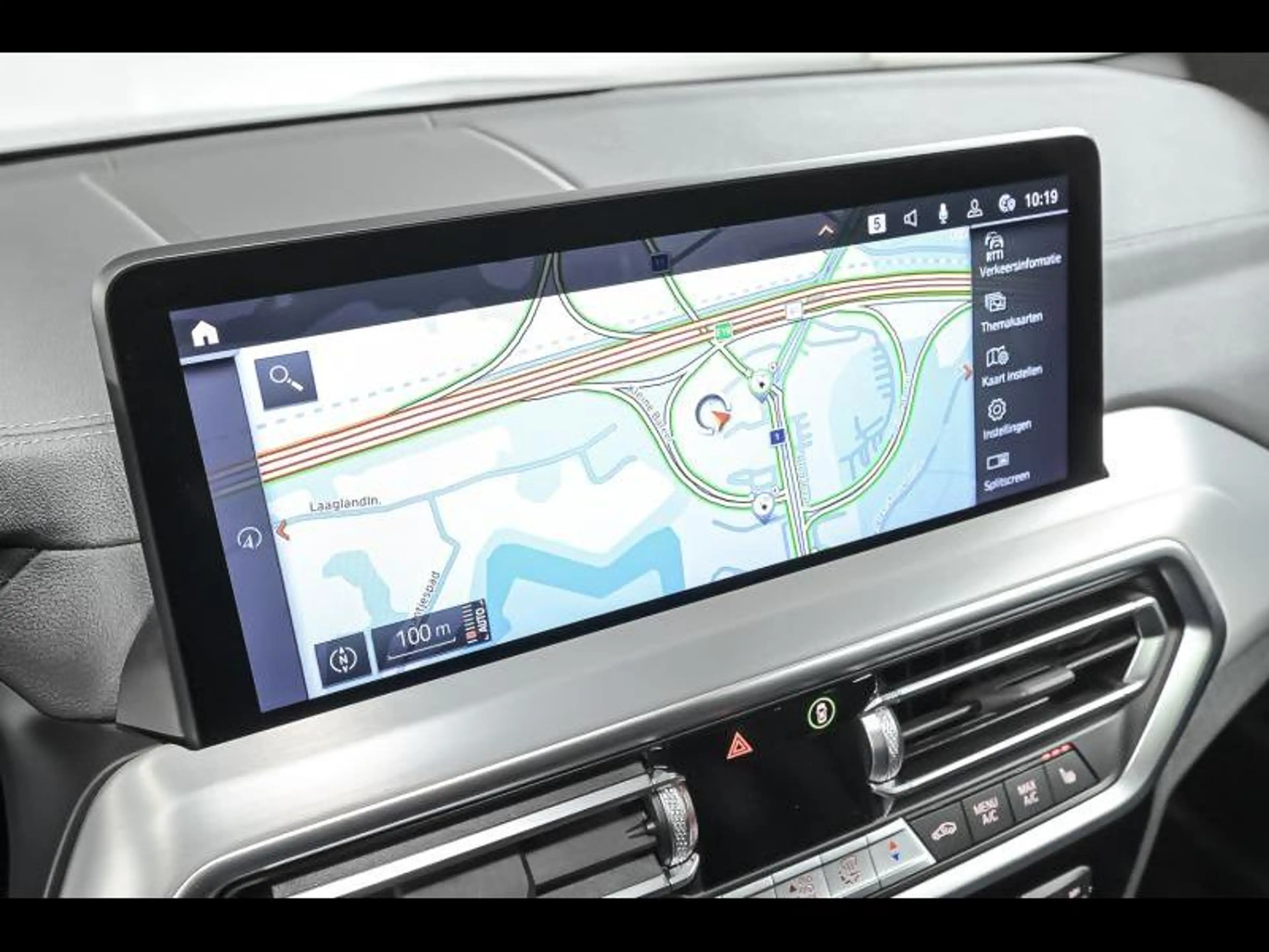 BMW iX3 Inspiring — photo 14