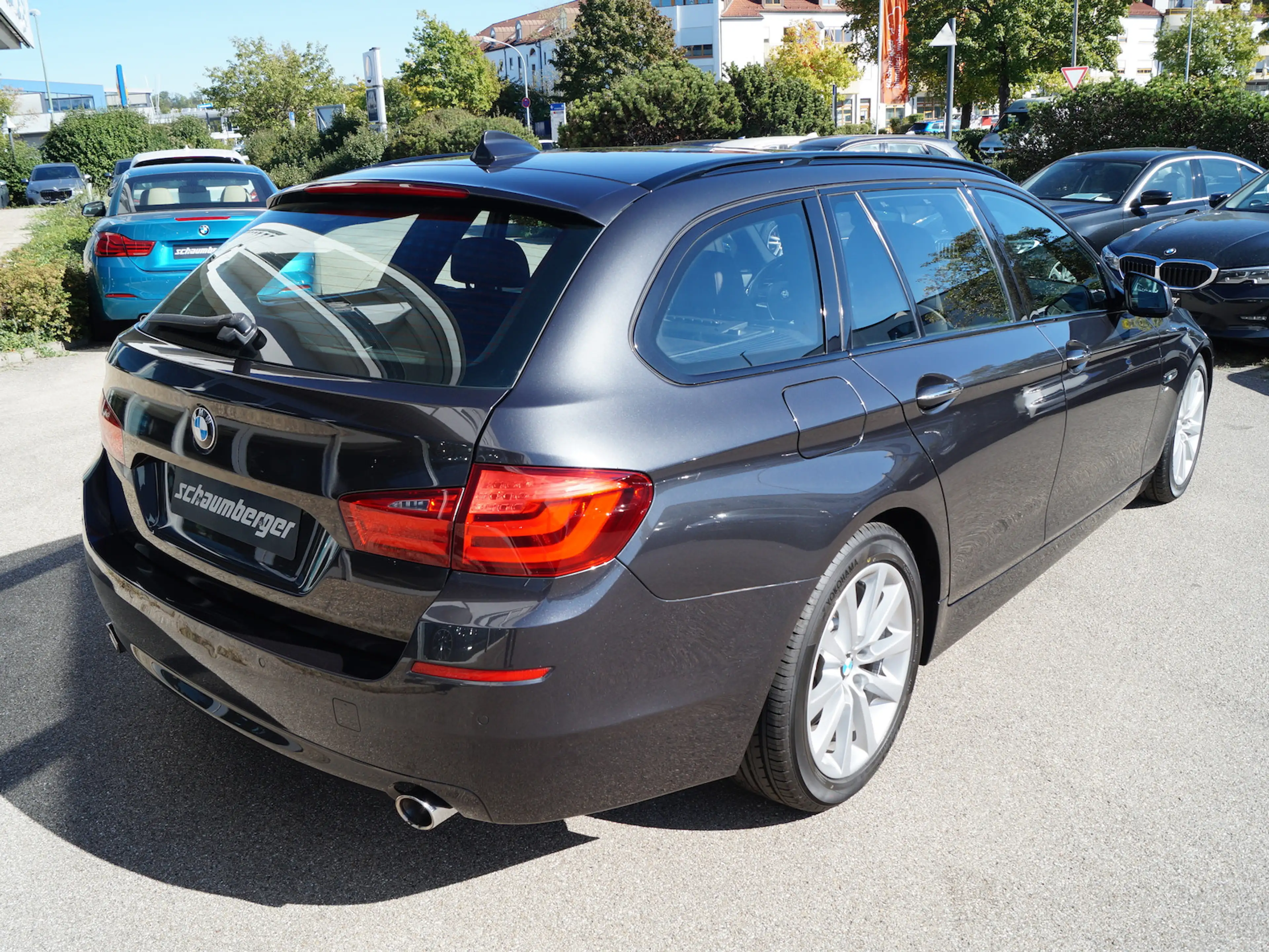 BMW 535 535i xDrive A Tou. * AHK * Navi * Leder * Xenon — photo 3