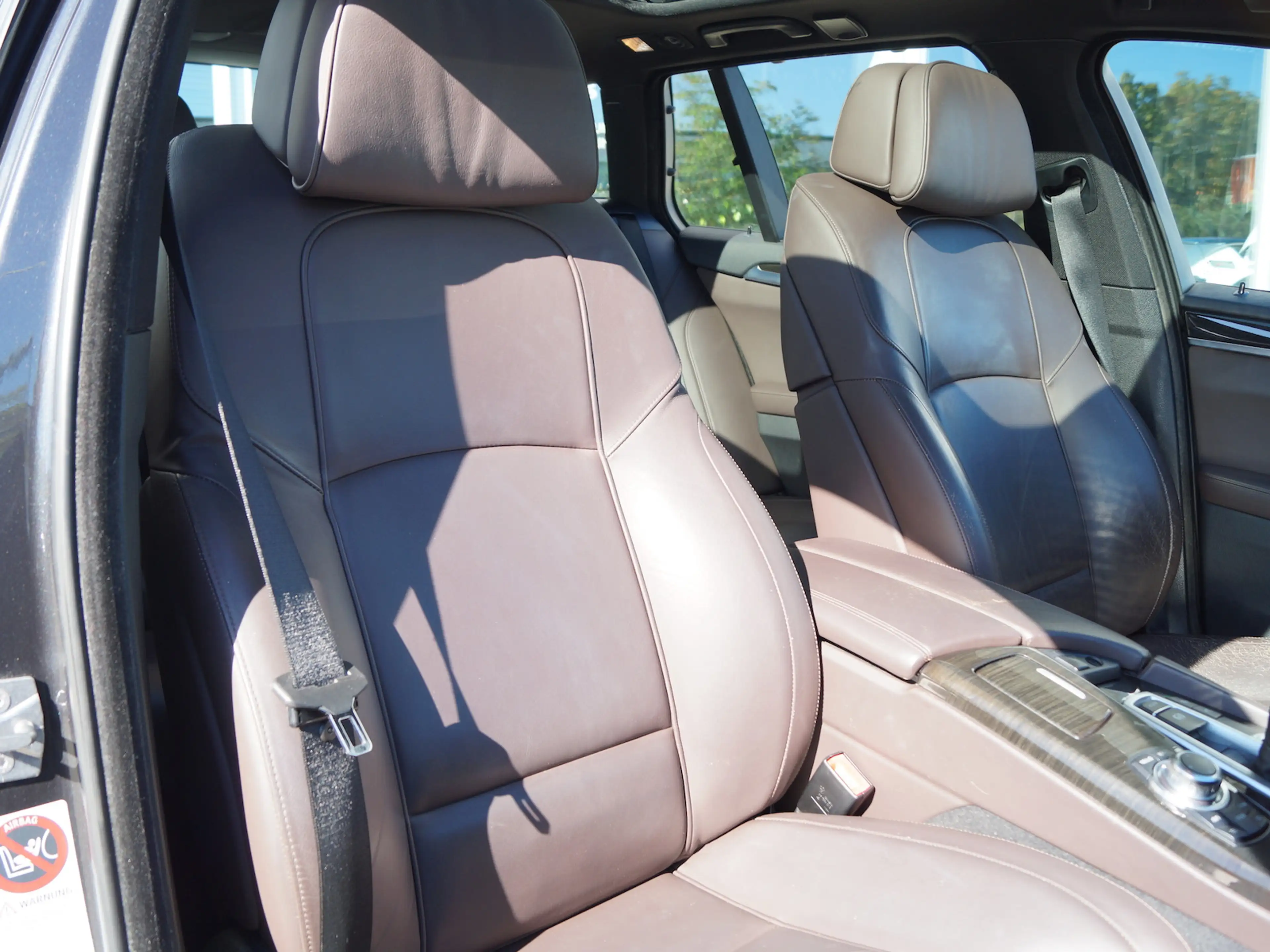 BMW 535 535i xDrive A Tou. * AHK * Navi * Leder * Xenon — photo 10