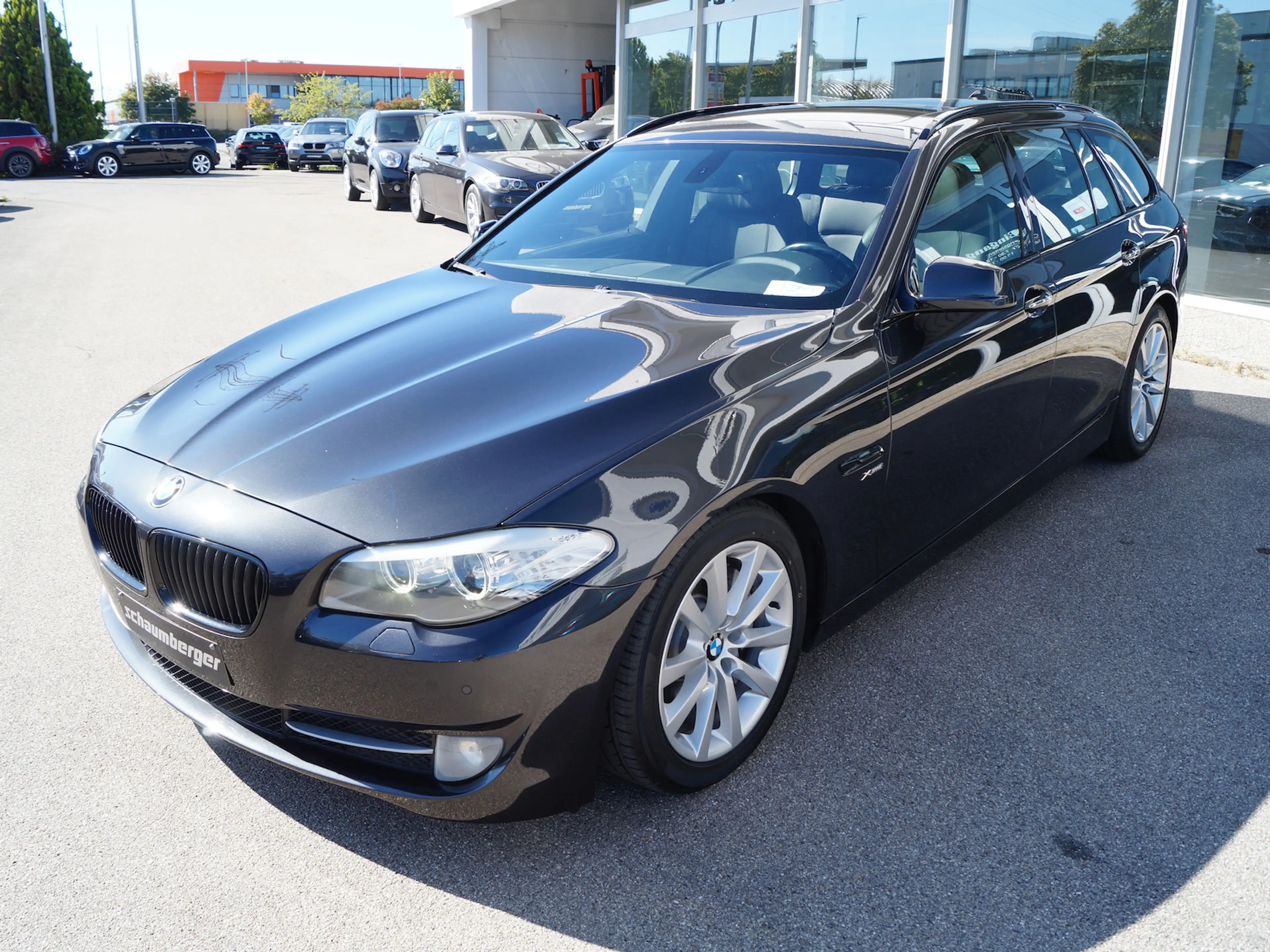 BMW 535 535i xDrive A Tou. * AHK * Navi * Leder * Xenon — photo 4