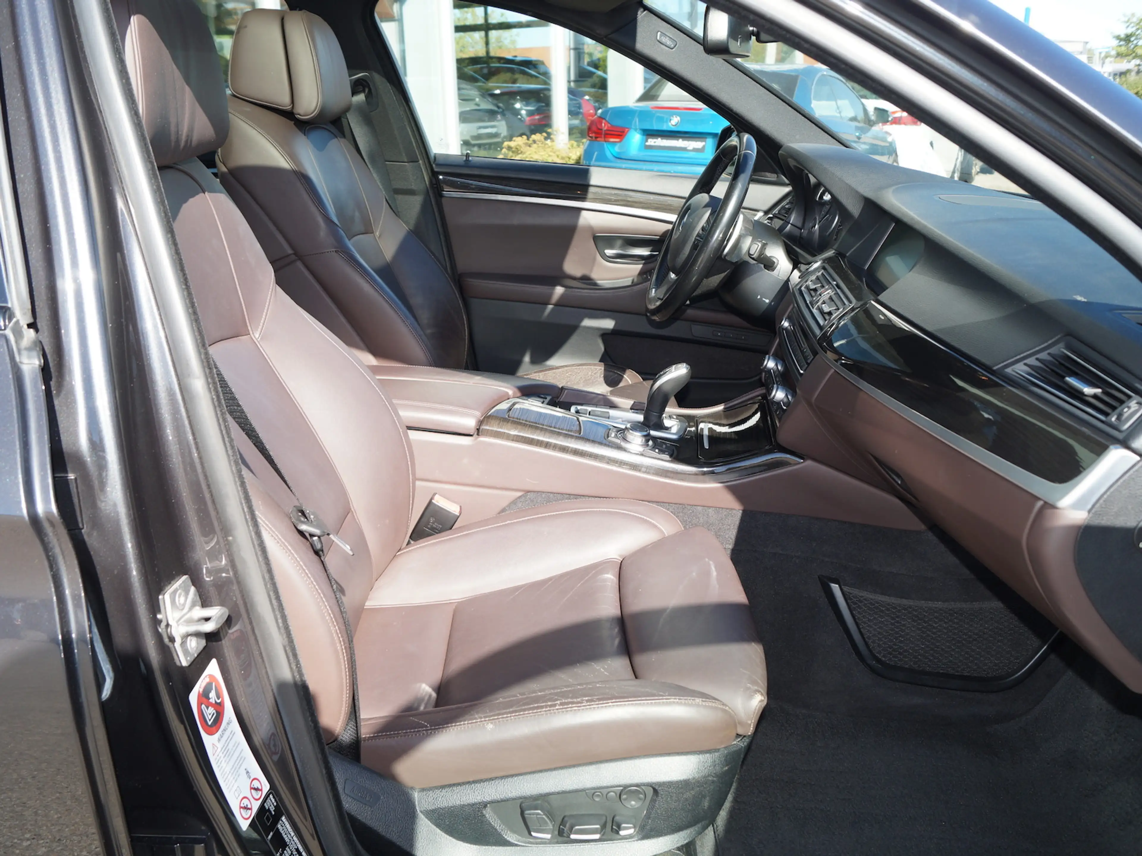 BMW 535 535i xDrive A Tou. * AHK * Navi * Leder * Xenon — photo 9