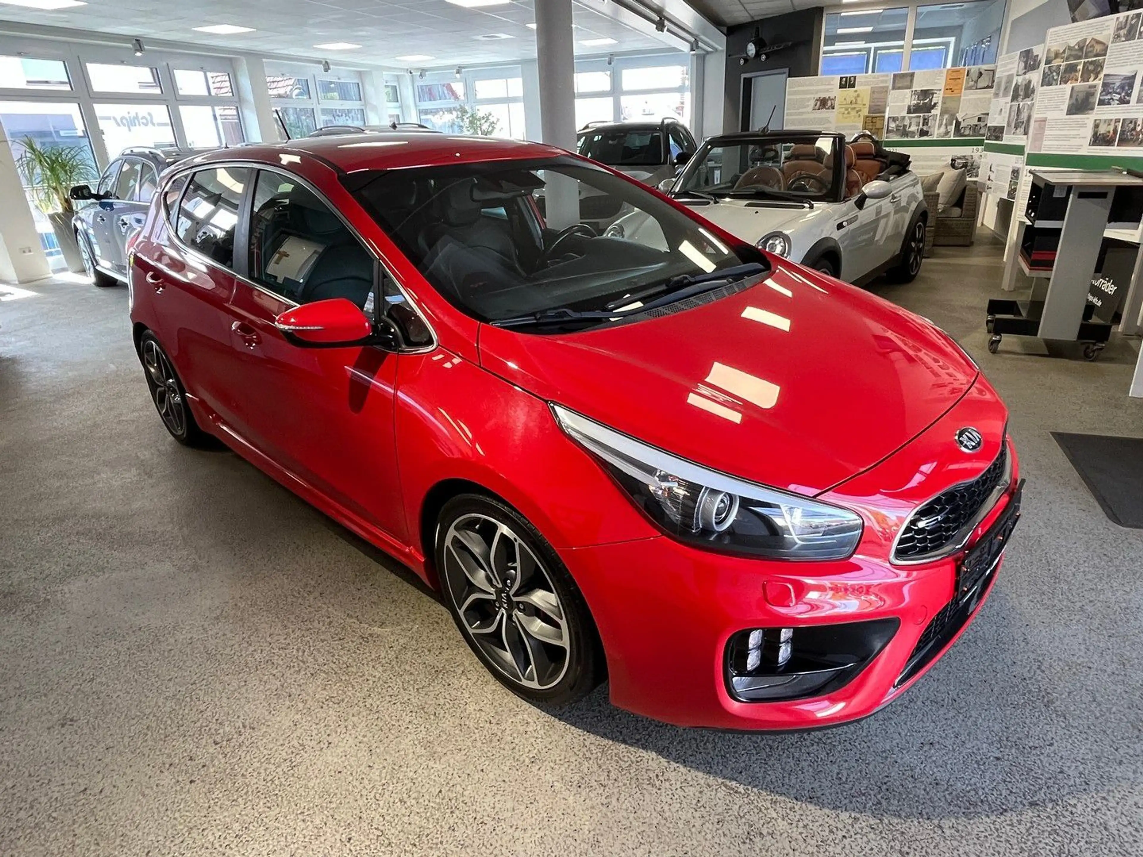Kia Ceed / cee'd Ceed GT Track — photo 8