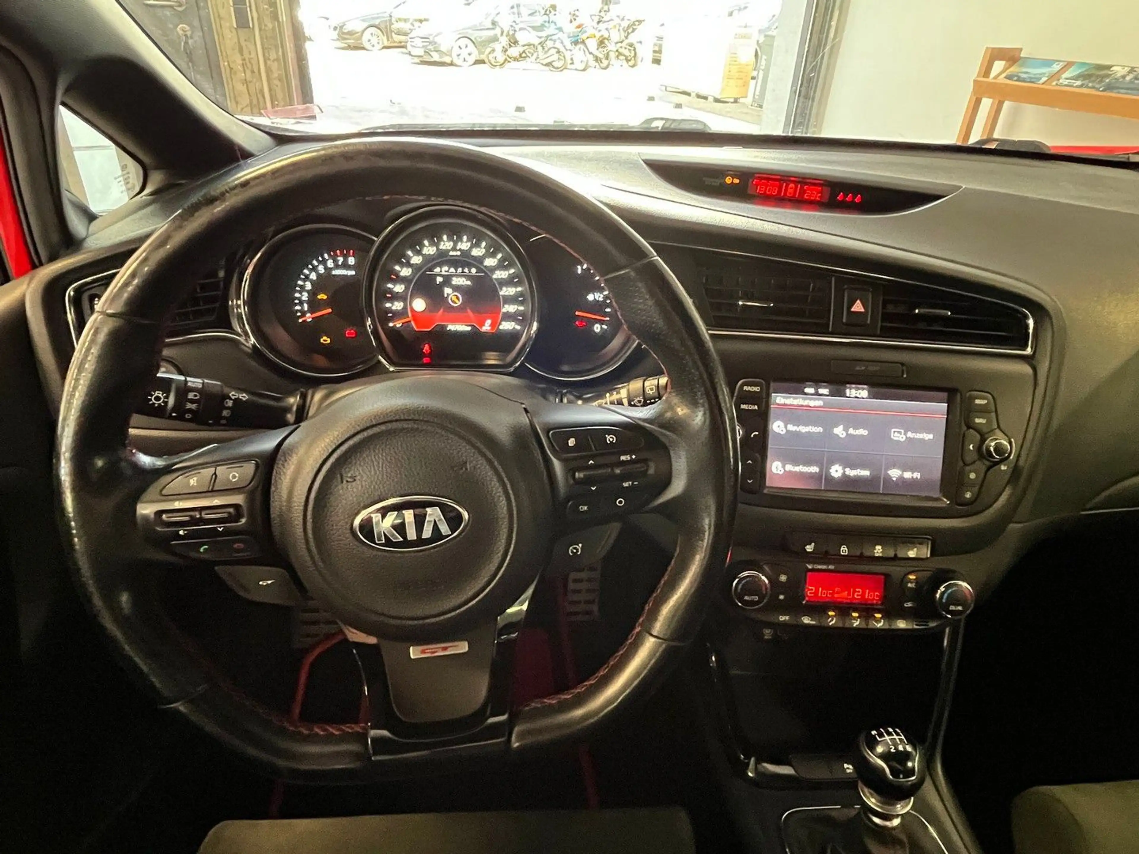 Kia Ceed / cee'd Ceed GT Track — photo 13