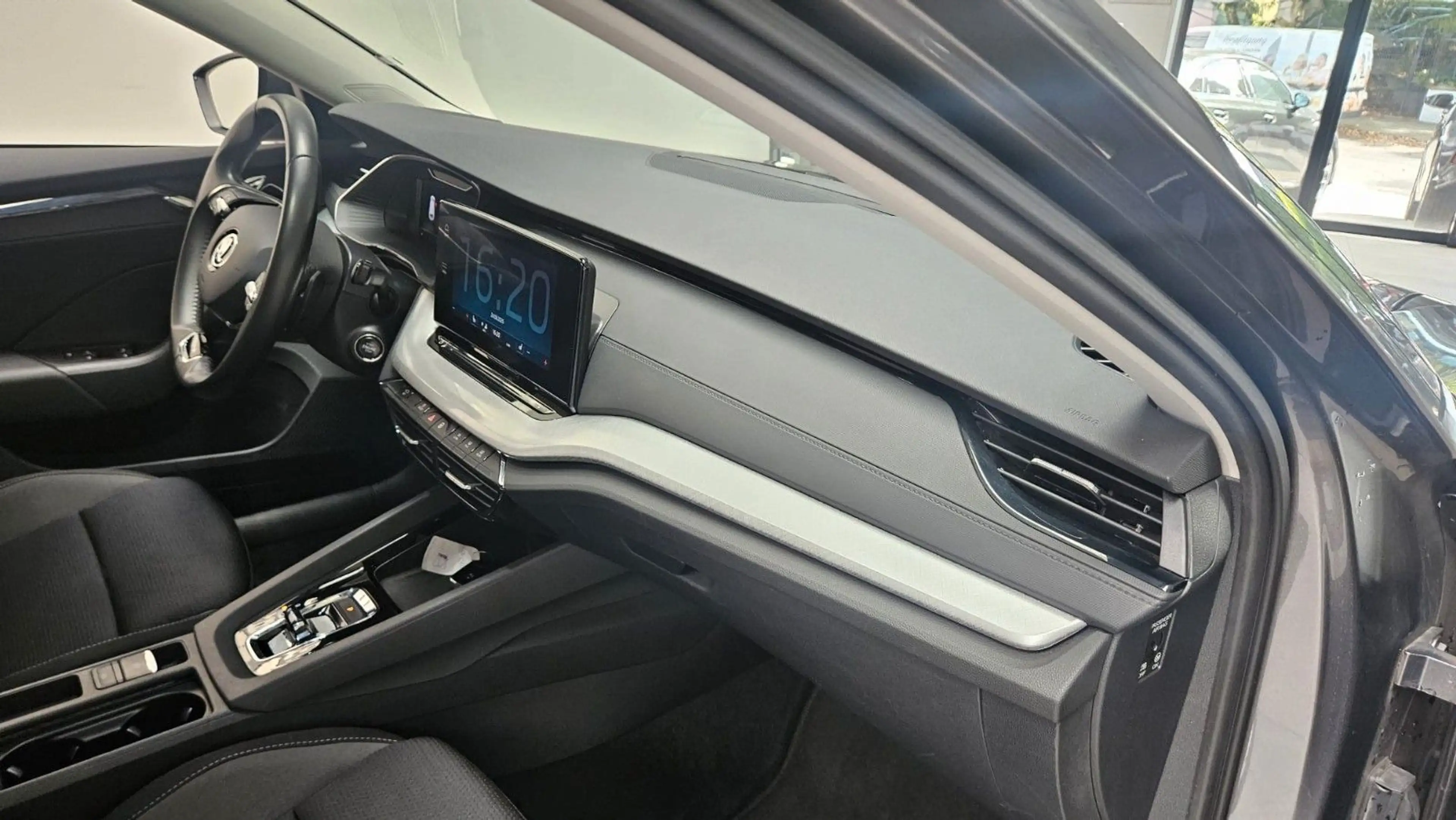 Skoda Octavia Combi Ambition Tour Navi virtual cockpit — photo 12