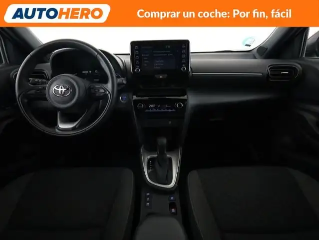 Toyota Yaris Cross view 13