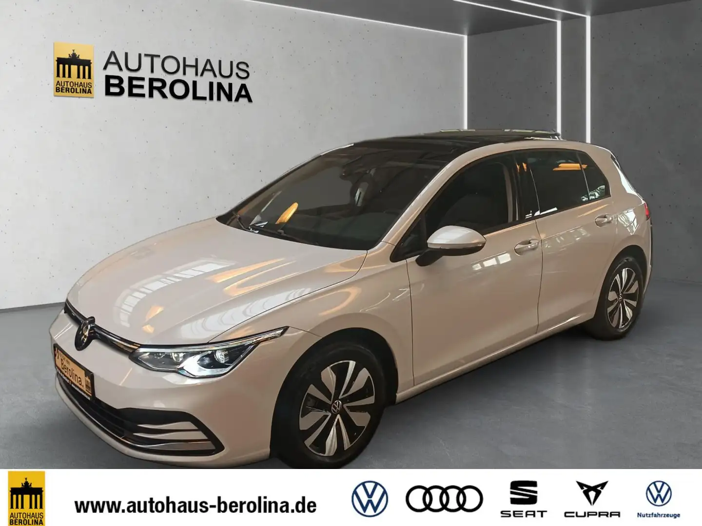 Volkswagen Golf VIII 1.0 eTSI Move DSG *PANO*StdHz*AHK*ACC* Weiß - 2