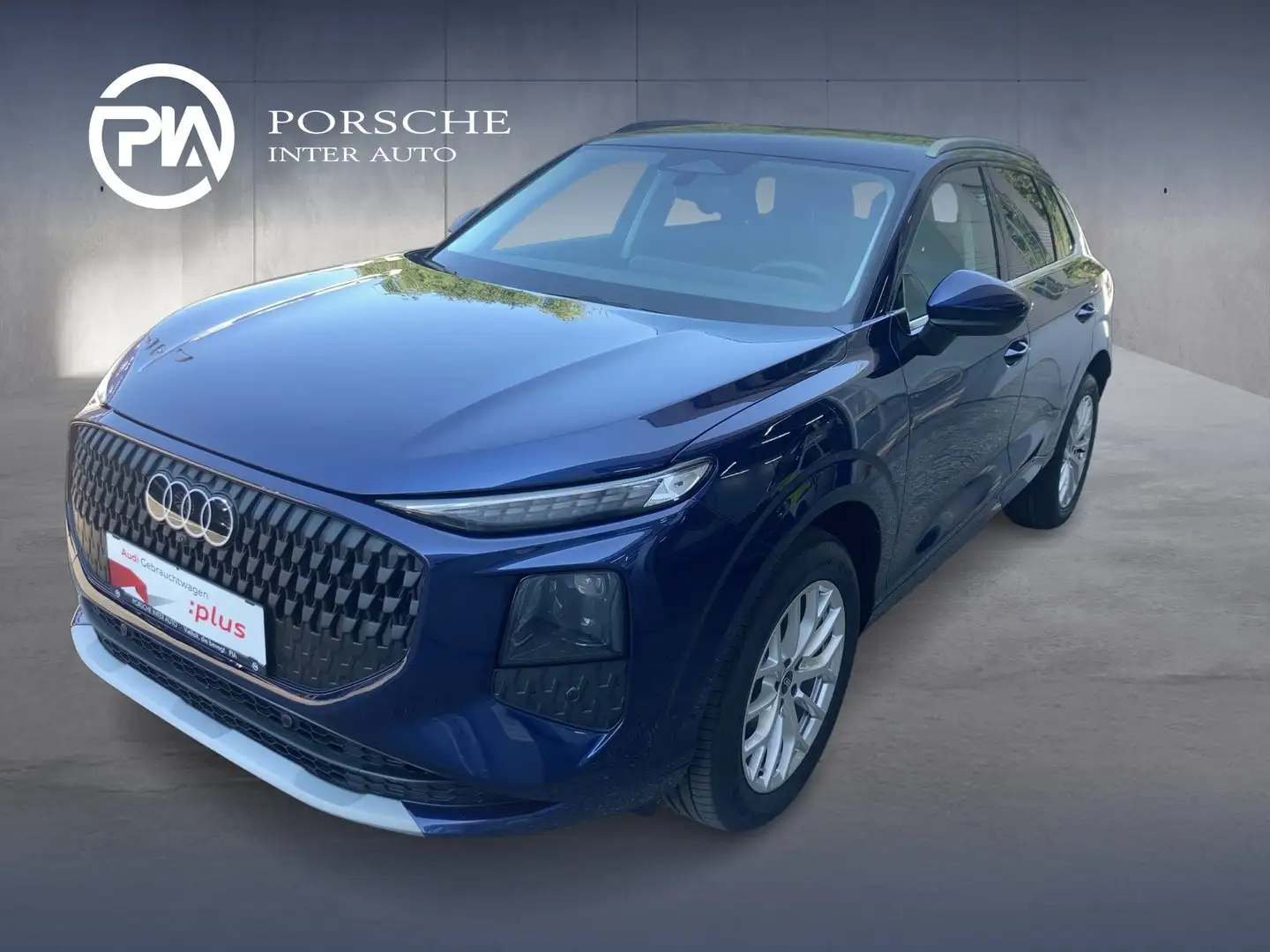 Audi Q3 TFSI 110 kW  intense Blau - 1