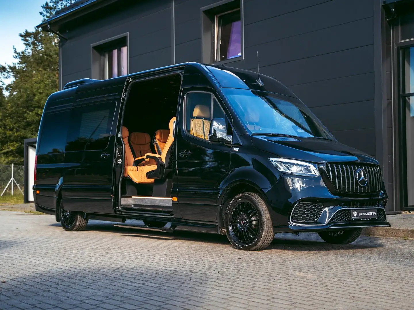 Mercedes-Benz 319 CDI Business / VIP Schwarz - 1