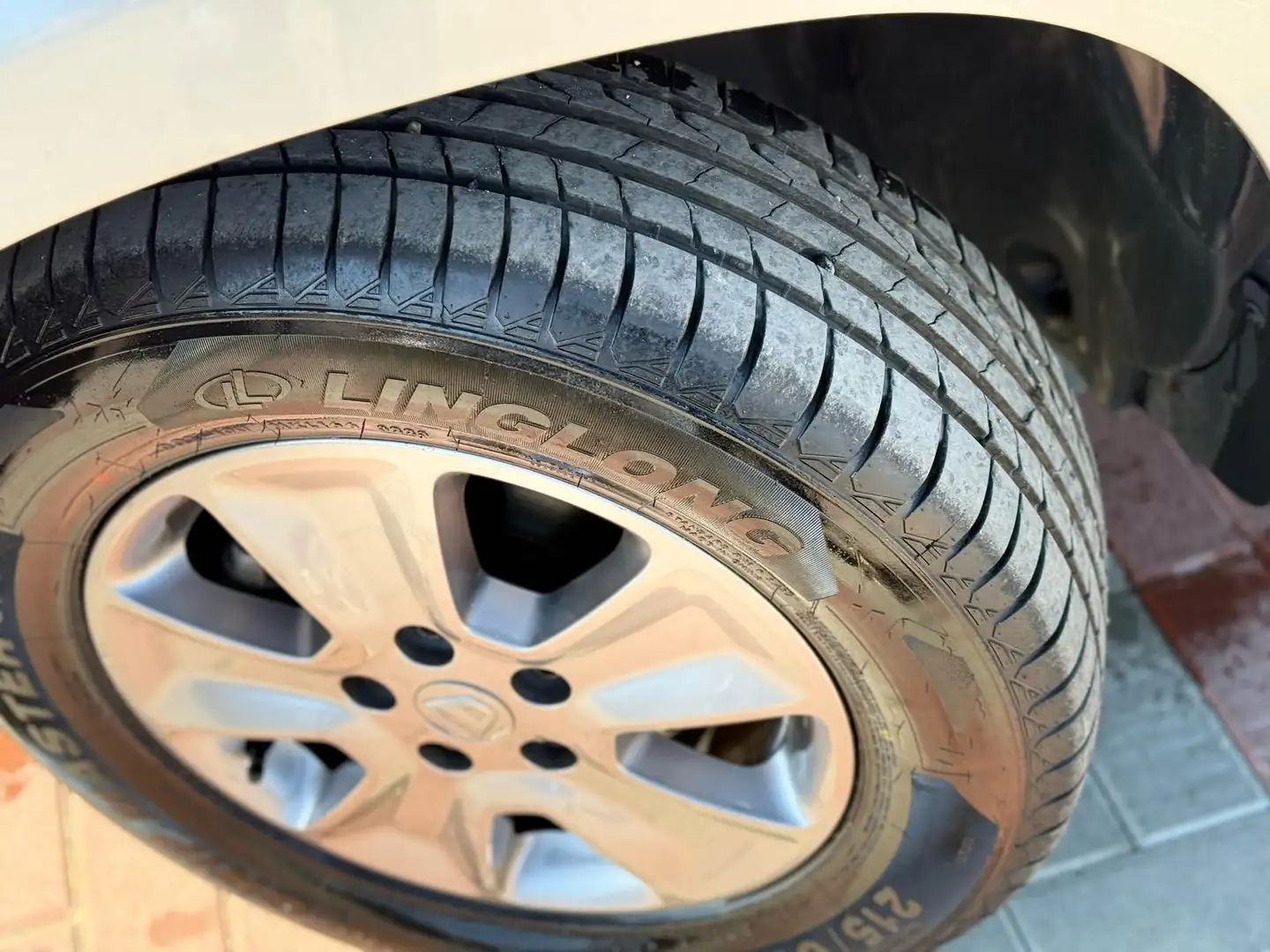 Dacia Duster 1.5 dCi 110CV Start&Stop 4x2 Serie Lim.Urban Explo Gris - 2