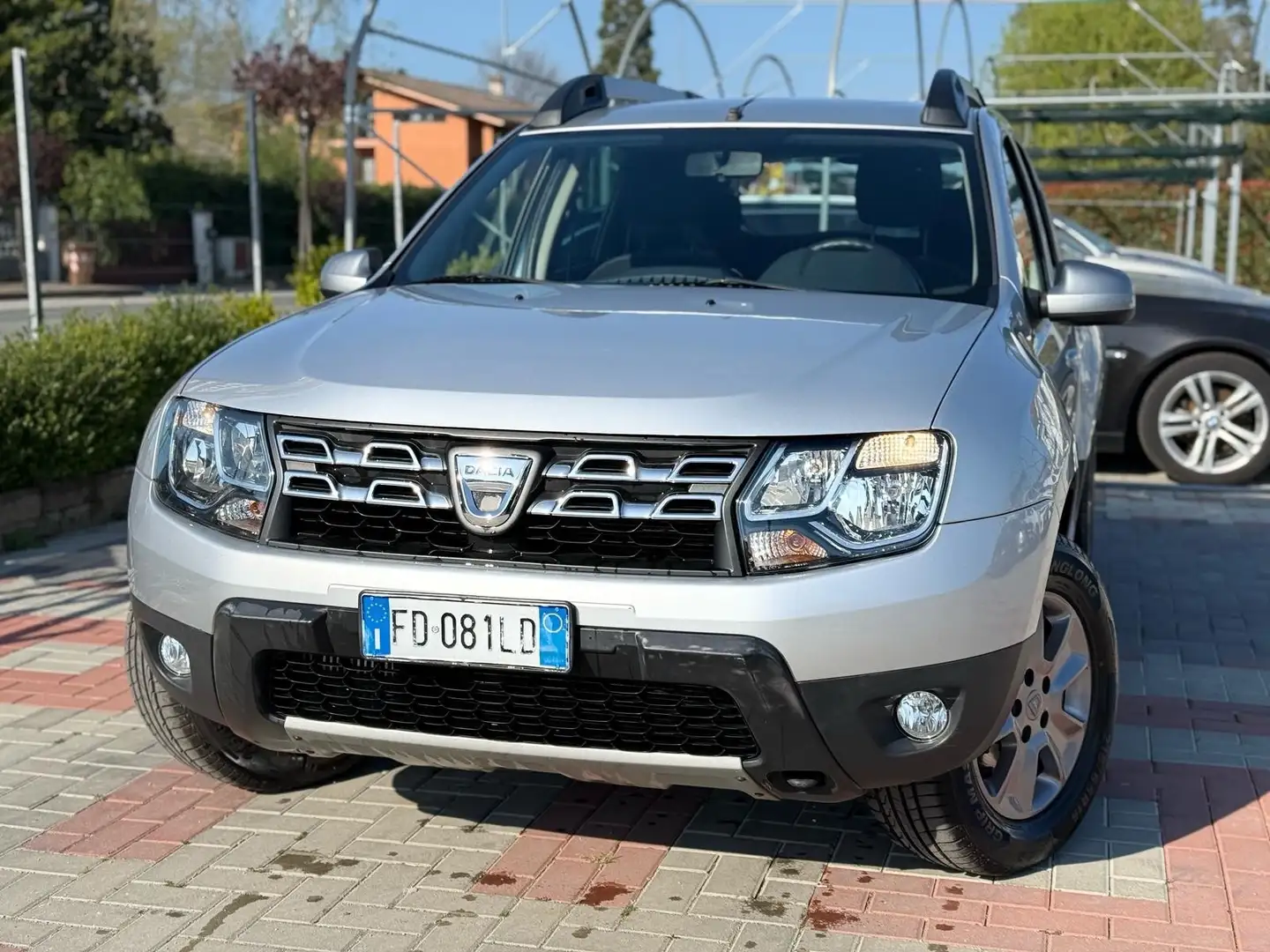 Dacia Duster 1.5 dCi 110CV Start&Stop 4x2 Serie Lim.Urban Explo Gris - 1