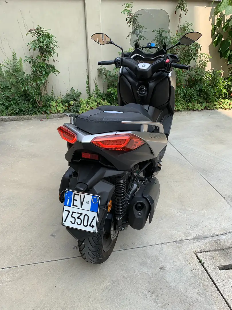 Yamaha X-Max 300 Argento - 2