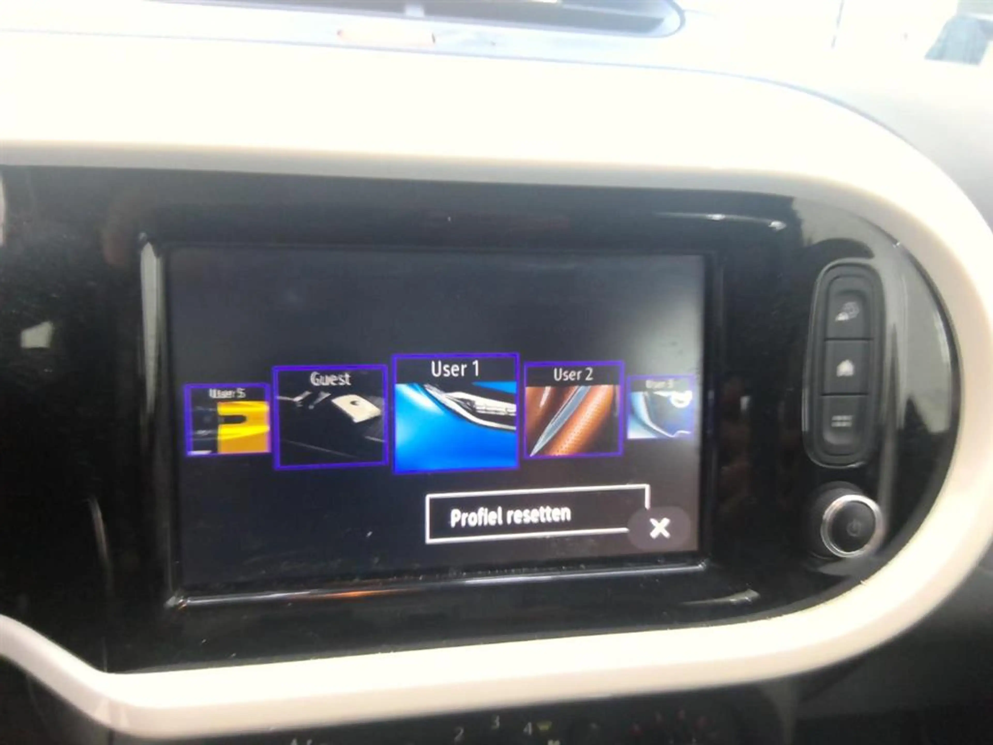 Renault Twingo 1.0 SCe Collection AIRCO 65330 KM APK 08-2027 — photo 7