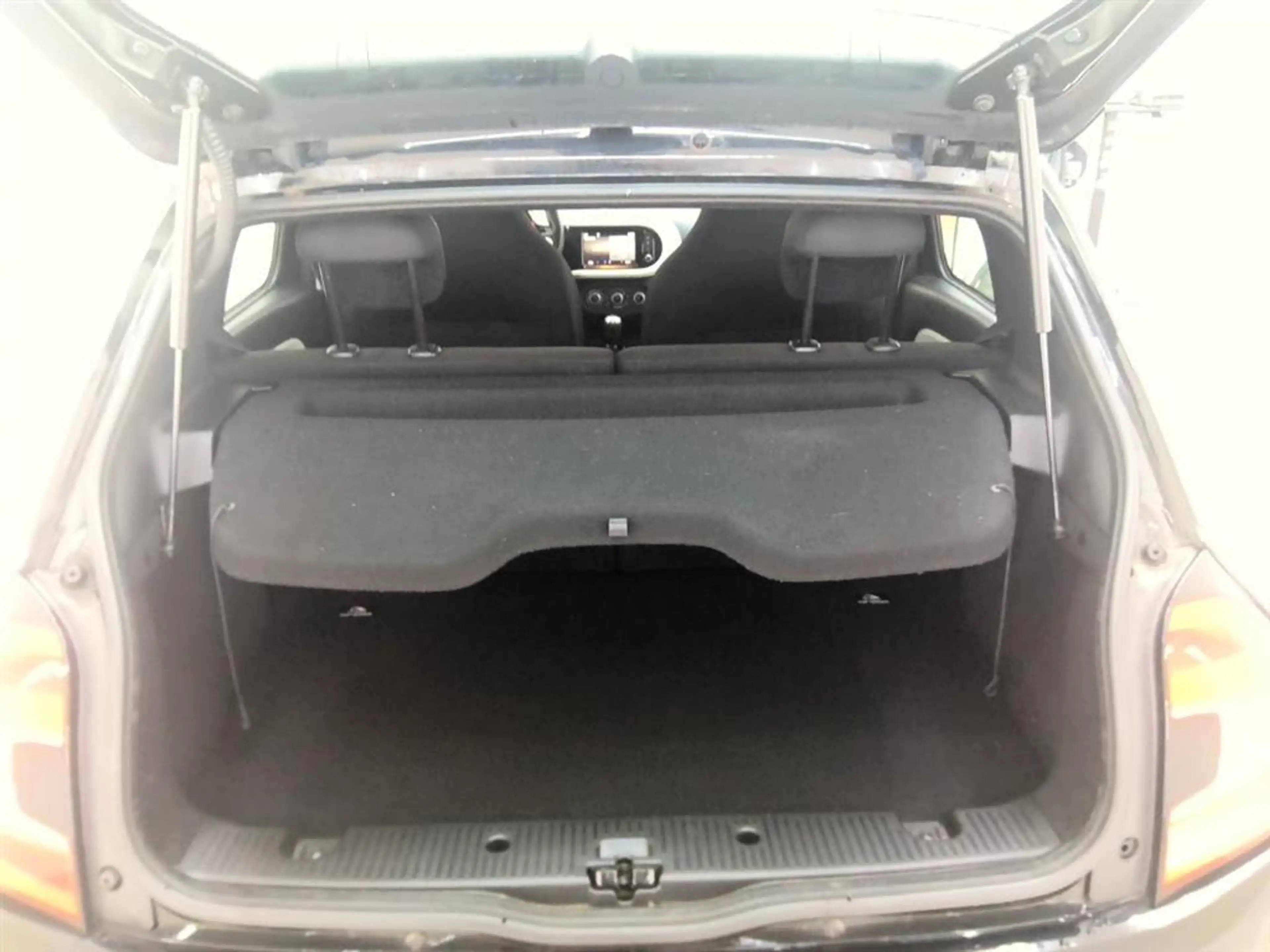 Renault Twingo 1.0 SCe Collection AIRCO 65330 KM APK 08-2027 — photo 8