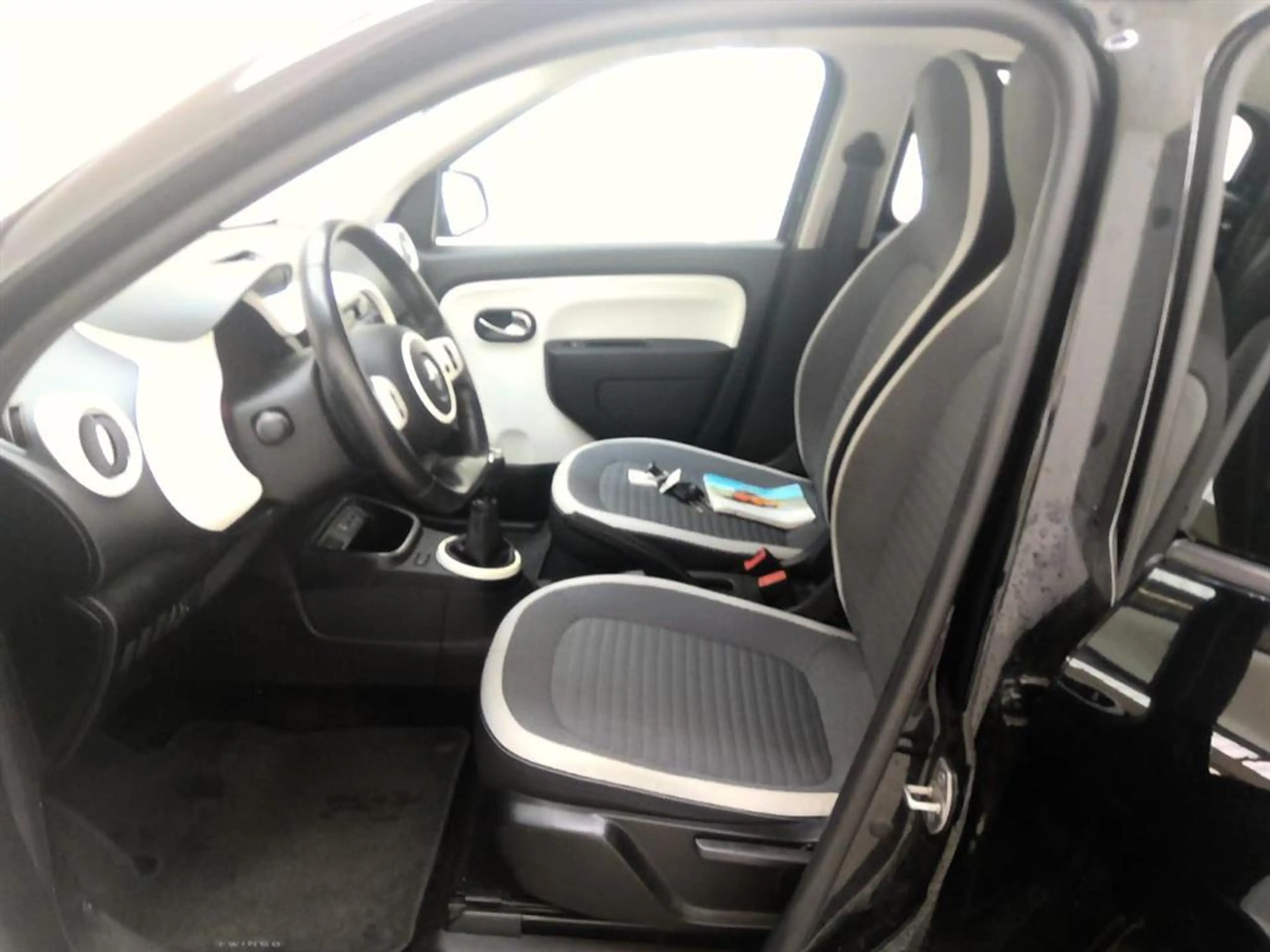 Renault Twingo 1.0 SCe Collection AIRCO 65330 KM APK 08-2027 — photo 6