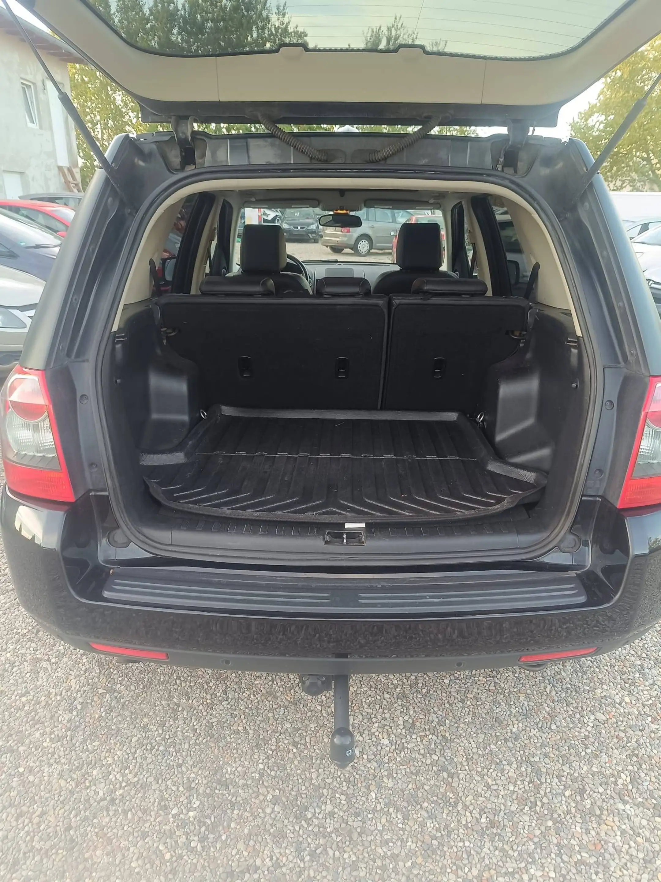 Land Rover Freelander HSE TD4 — photo 10