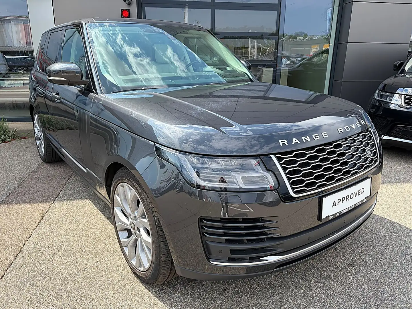 Land Rover Range Rover P400e 2,0 PHEV AWD Westminster Aut. Grau - 1