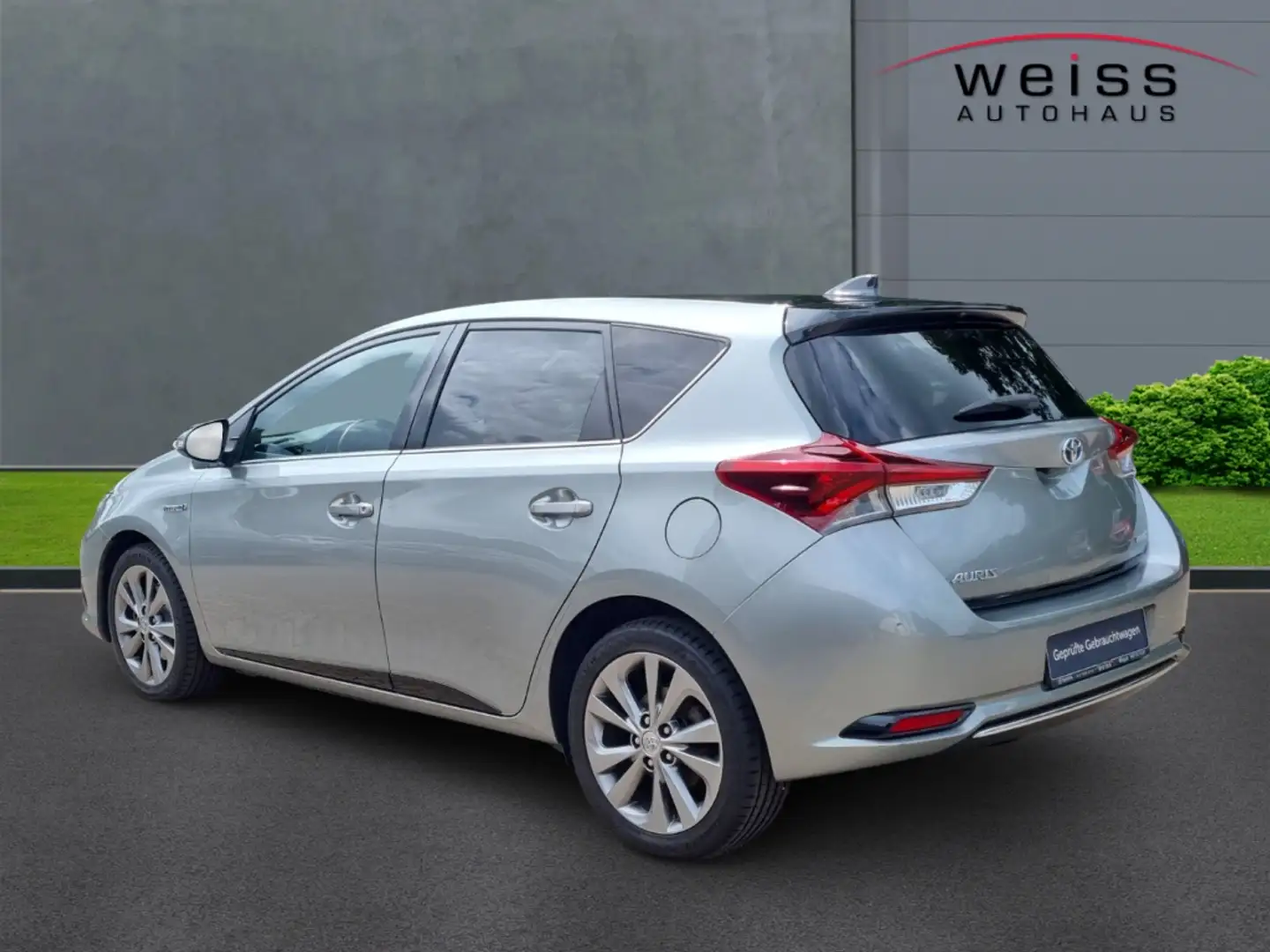 Toyota Auris Hybrid Style Selection 1.8 Klimaautom SHZ Silber - 2