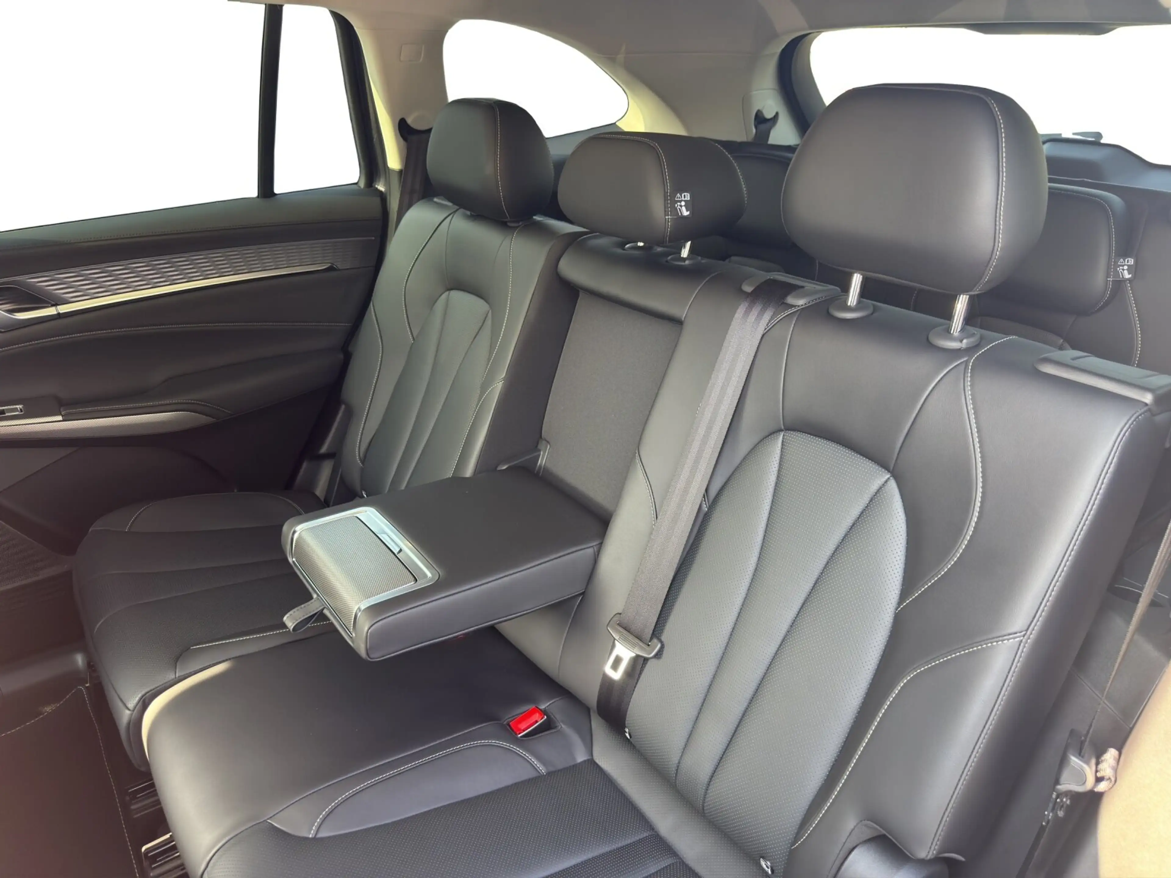MG MGS9 MG S9 PHEV Premium — photo 13