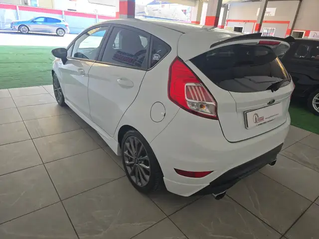 Ford Fiesta view 4