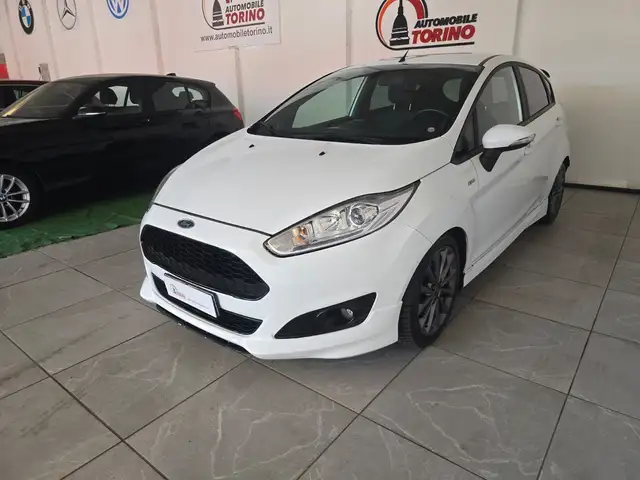 Ford Fiesta main image