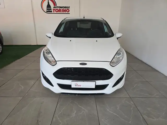 Ford Fiesta view 2