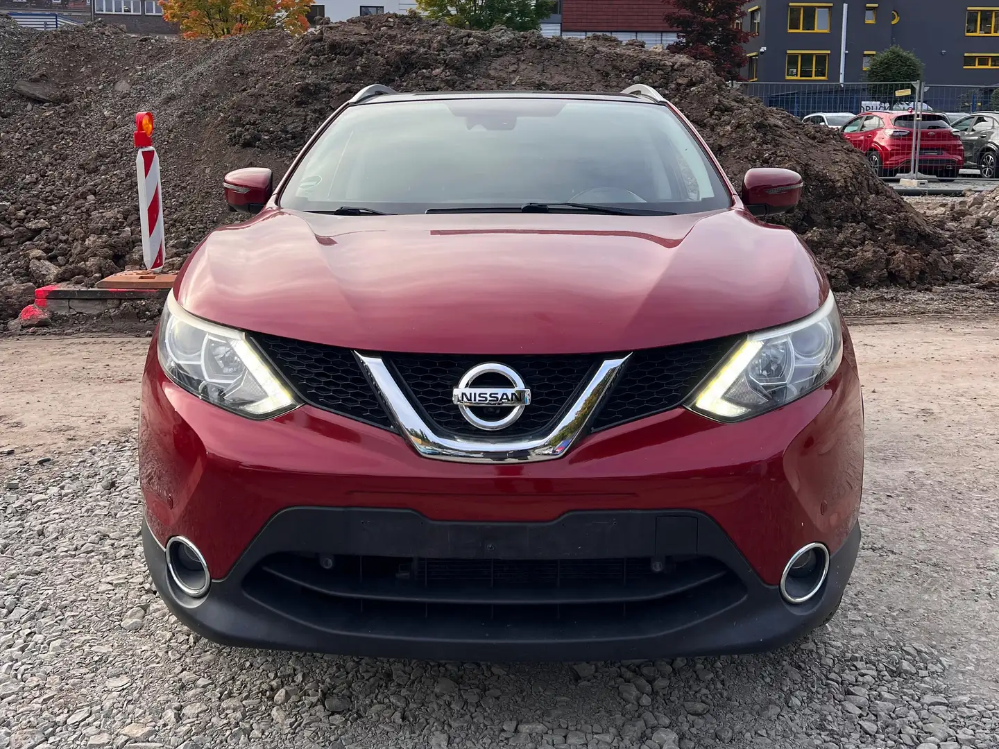Nissan Qashqai 1.2 DIG-T TEKNA Rojo - 1