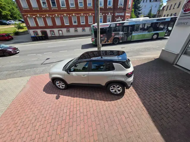Jeep Avenger view 8