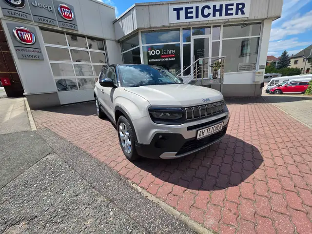 Jeep Avenger main image