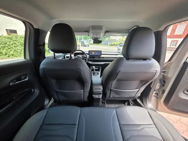 Jeep Avenger view 15