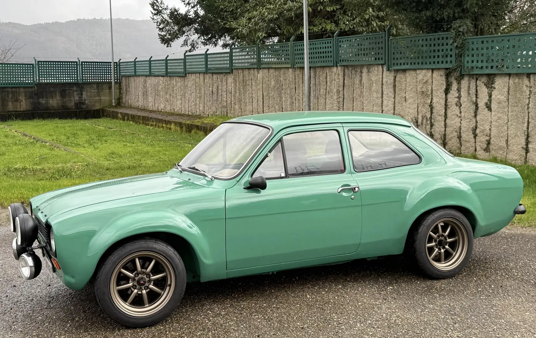 Ford Escort 1.3 GT Grün - 1
