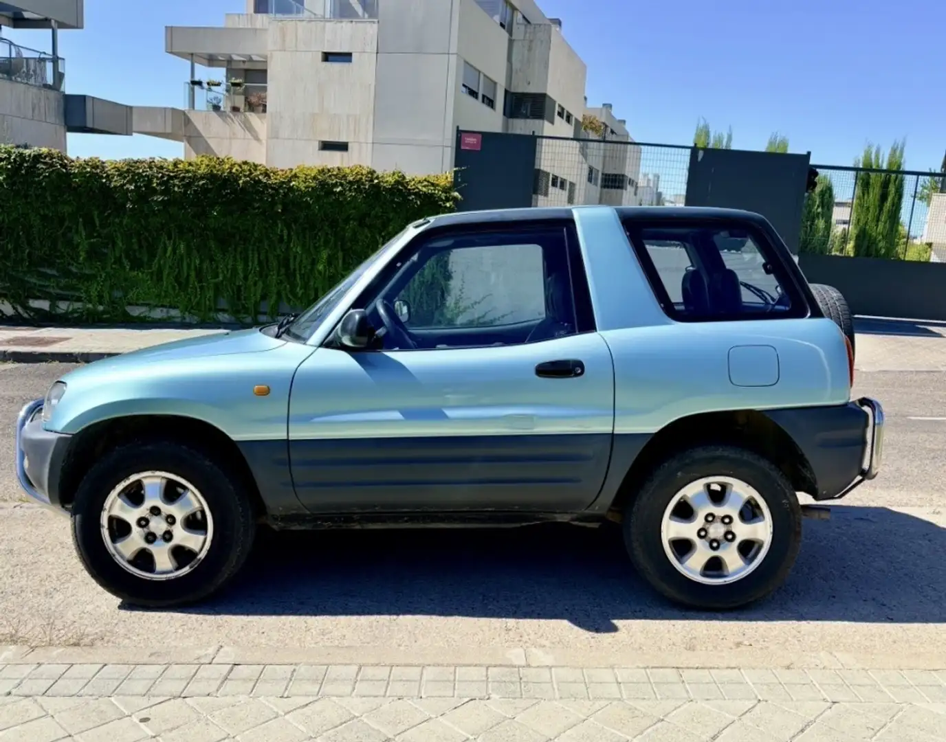 Toyota RAV4 VX Azul - 2