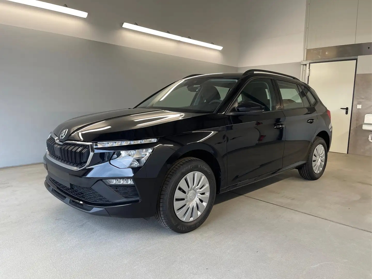 Skoda Kamiq Facelift 95PS Sitzheizung+App-Connect 1.0 TSI 7... Schwarz - 1