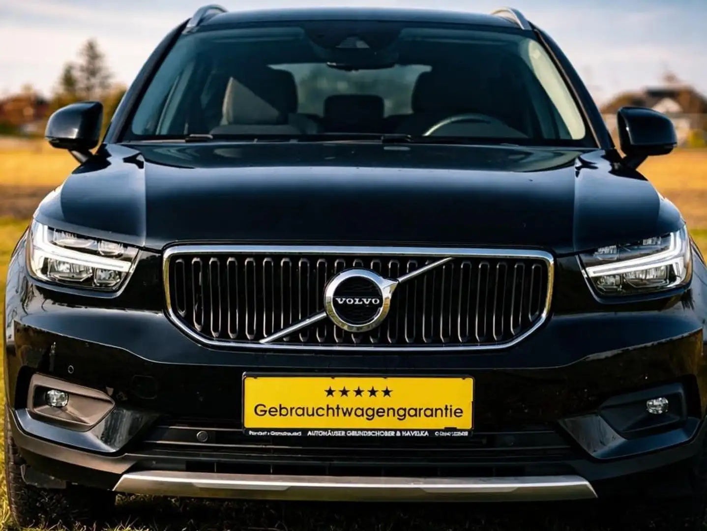 Volvo XC40 Momentum Pro 2WD Schwarz - 1